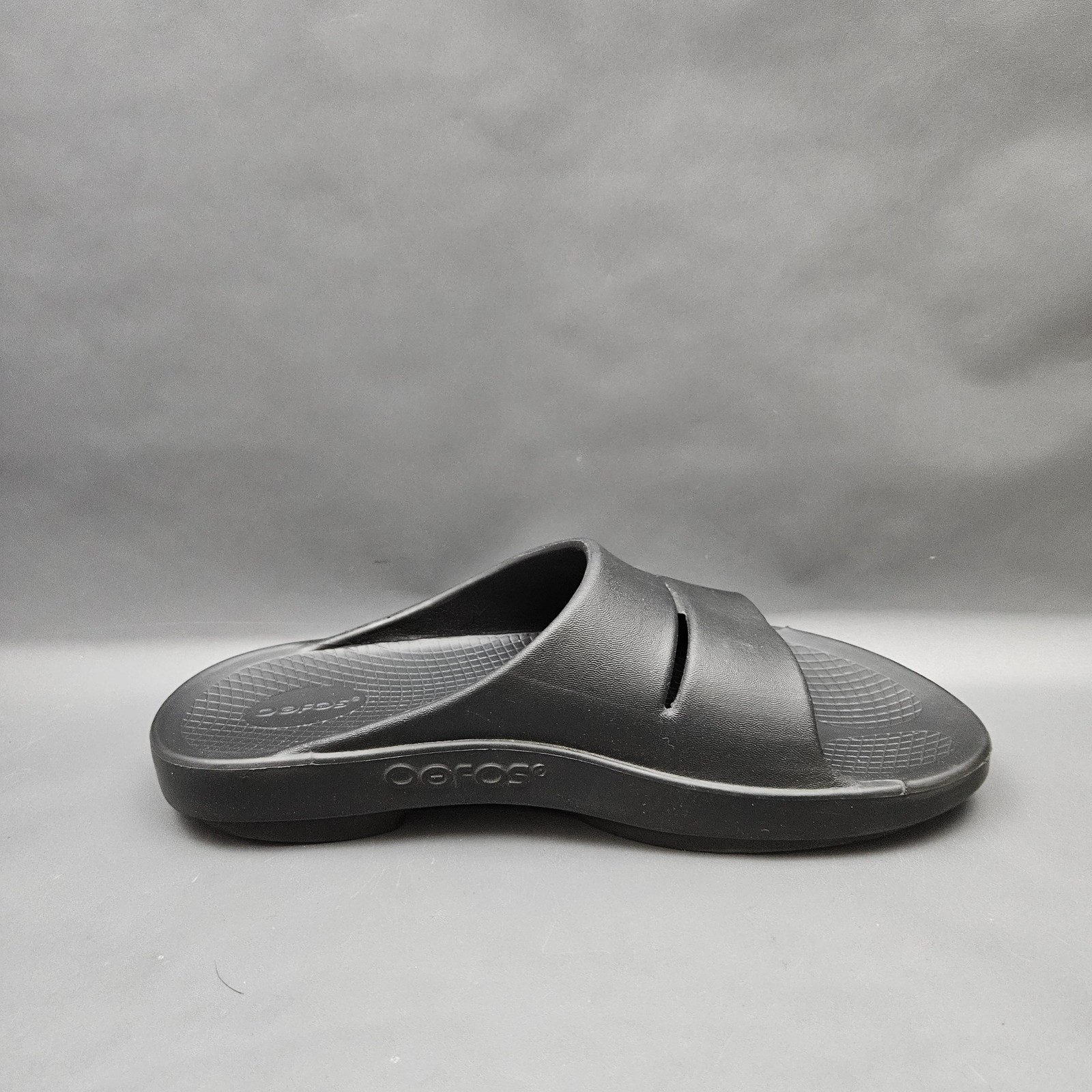 OOFOS Ooahh Sport Slide Sandals Mens Size 11 Black Recovery Comfort Shoes