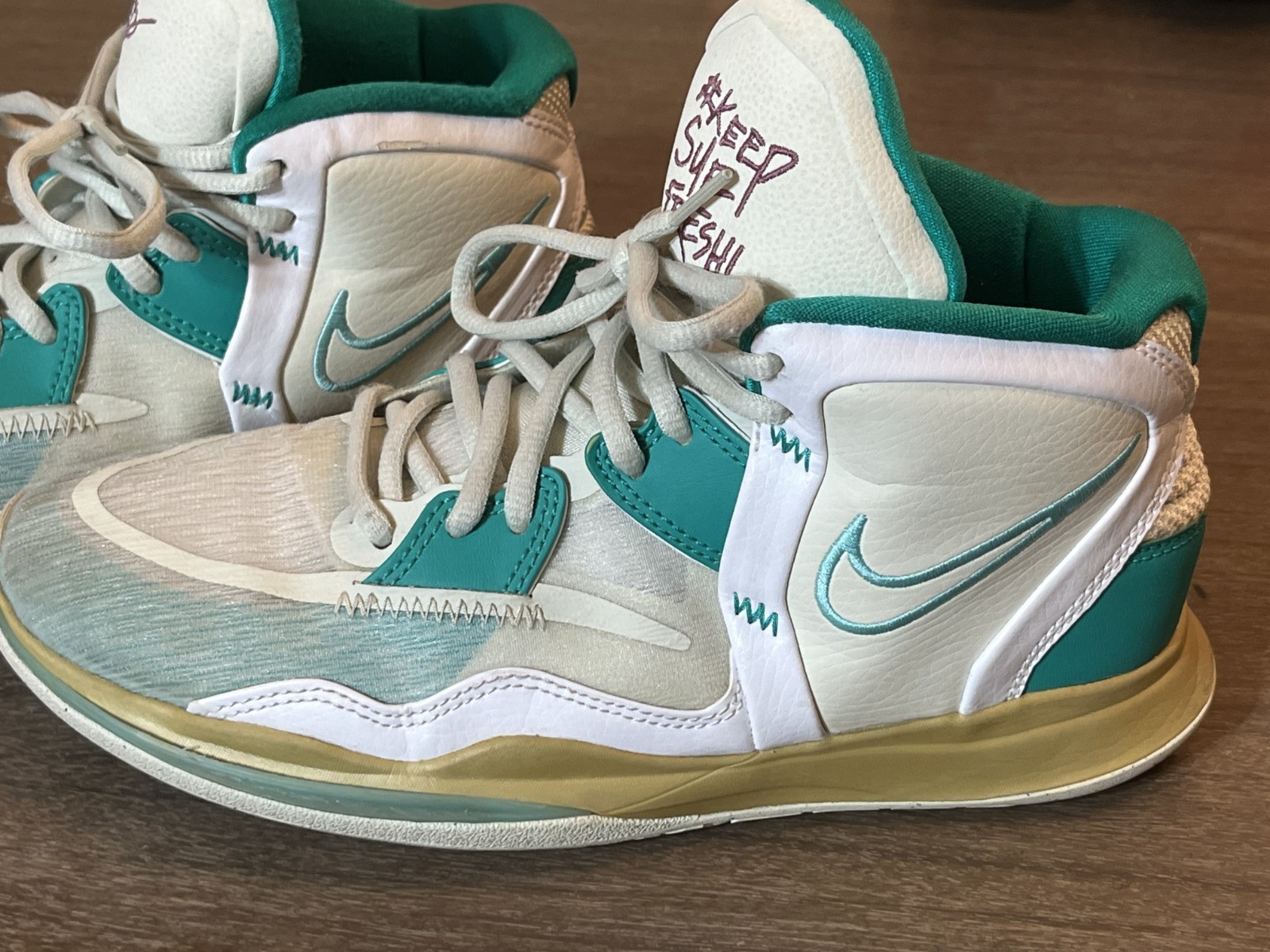 Nike Kyrie Infinity GS Keep Sue Fresh Golden Tribute DD0334-002 Size 6.5Y