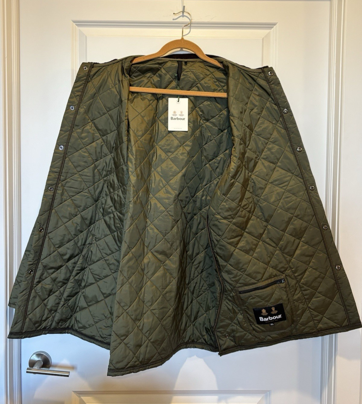 NWT Barbour Jacket Men’s S Green Liddesdale Quilted Olive Classic Corduroy Coat