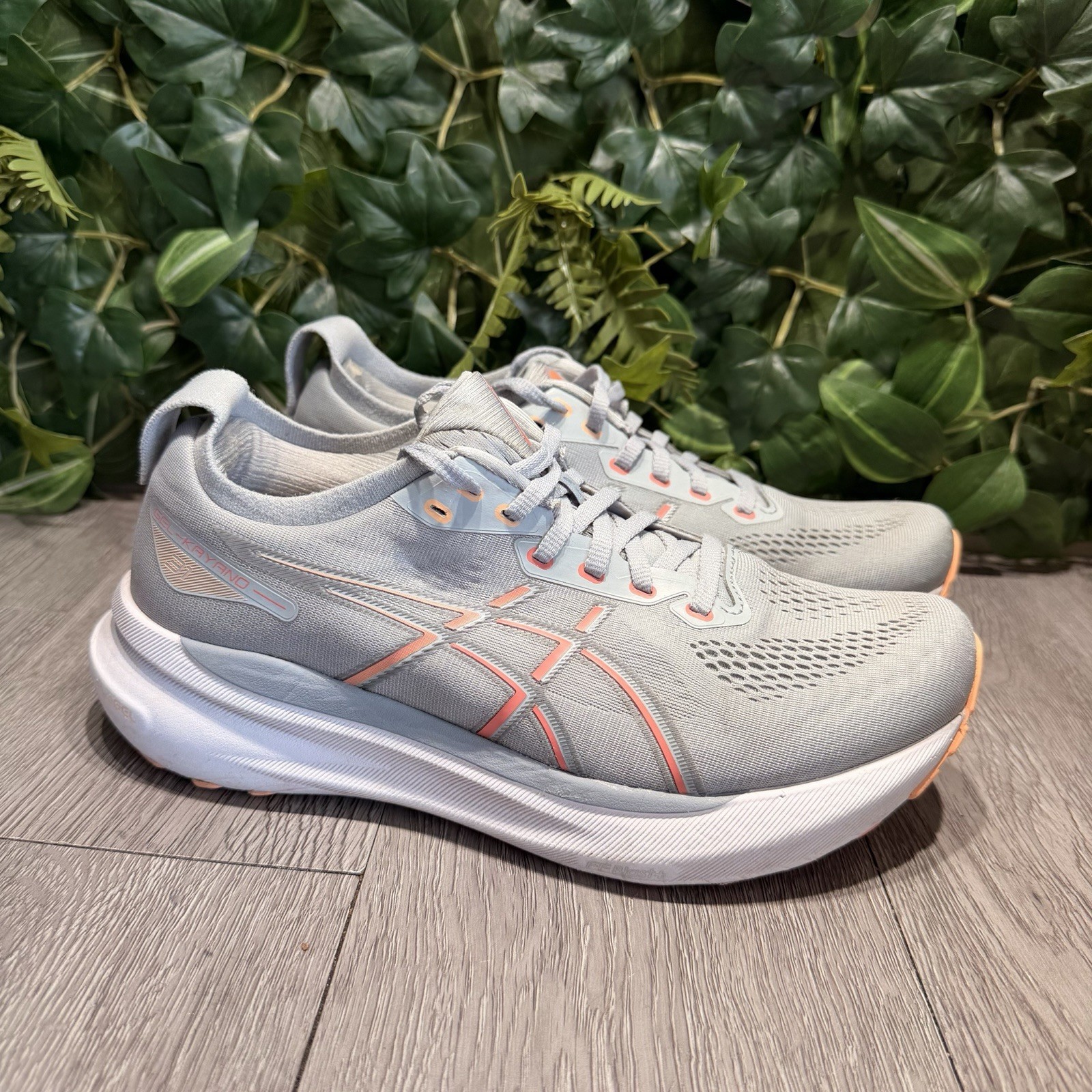 Asics Gel-Kayano 31 Womens 9.5 Wide Grey Peach Running Shoes 1012B671