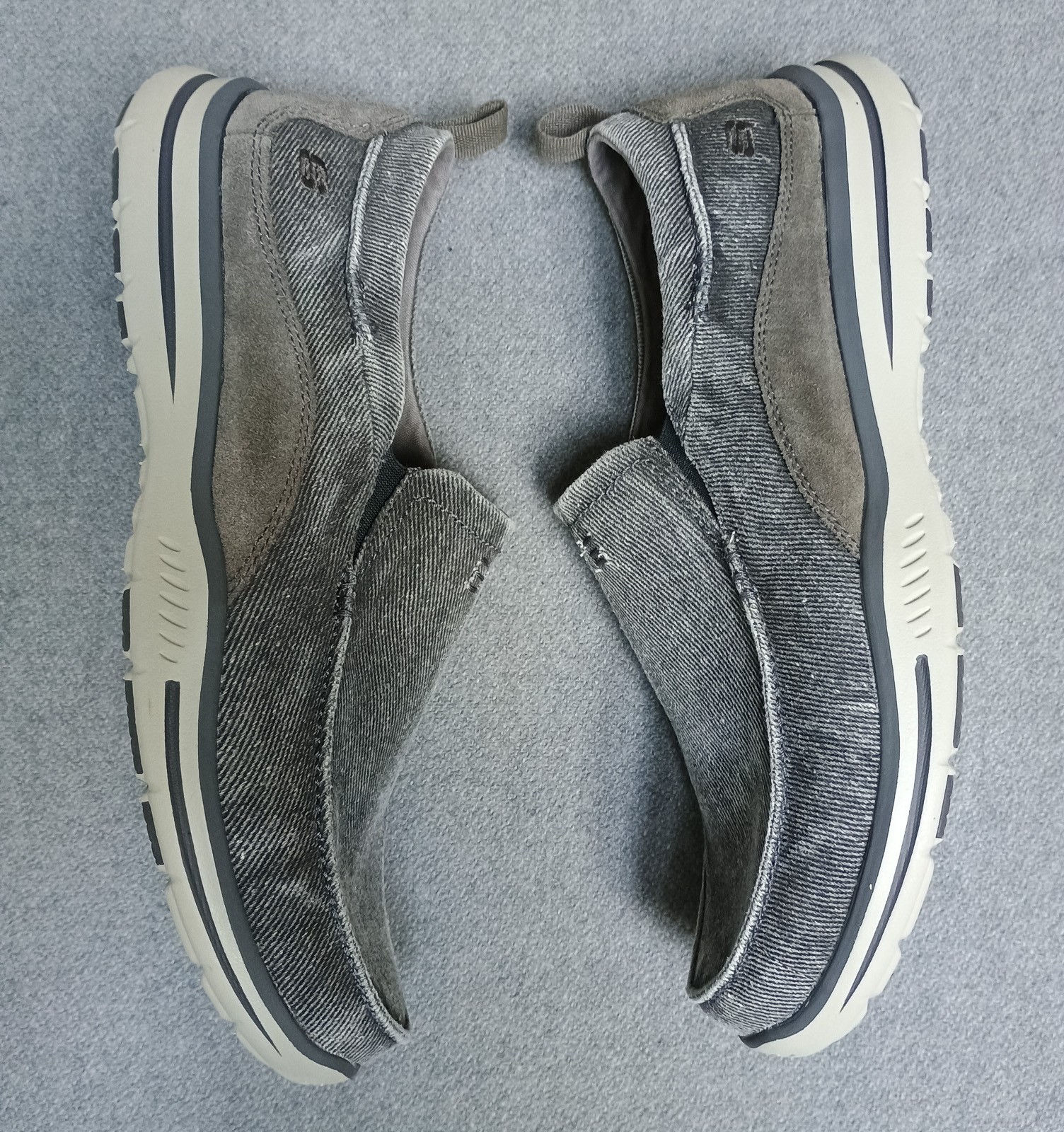 NEW Sketchers men’s slip Ins, hands-free size 11. Memory Foam, Air Cool Sneakers