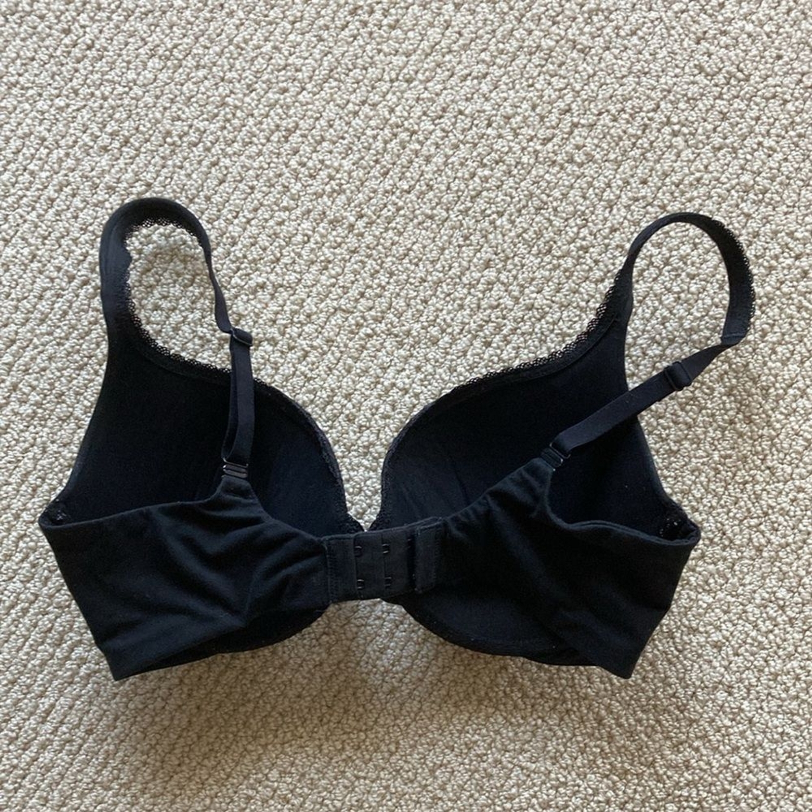 Victoria’s Secret Body by Victoria Perfect Shape Black Bra Soft 32DD VEUC