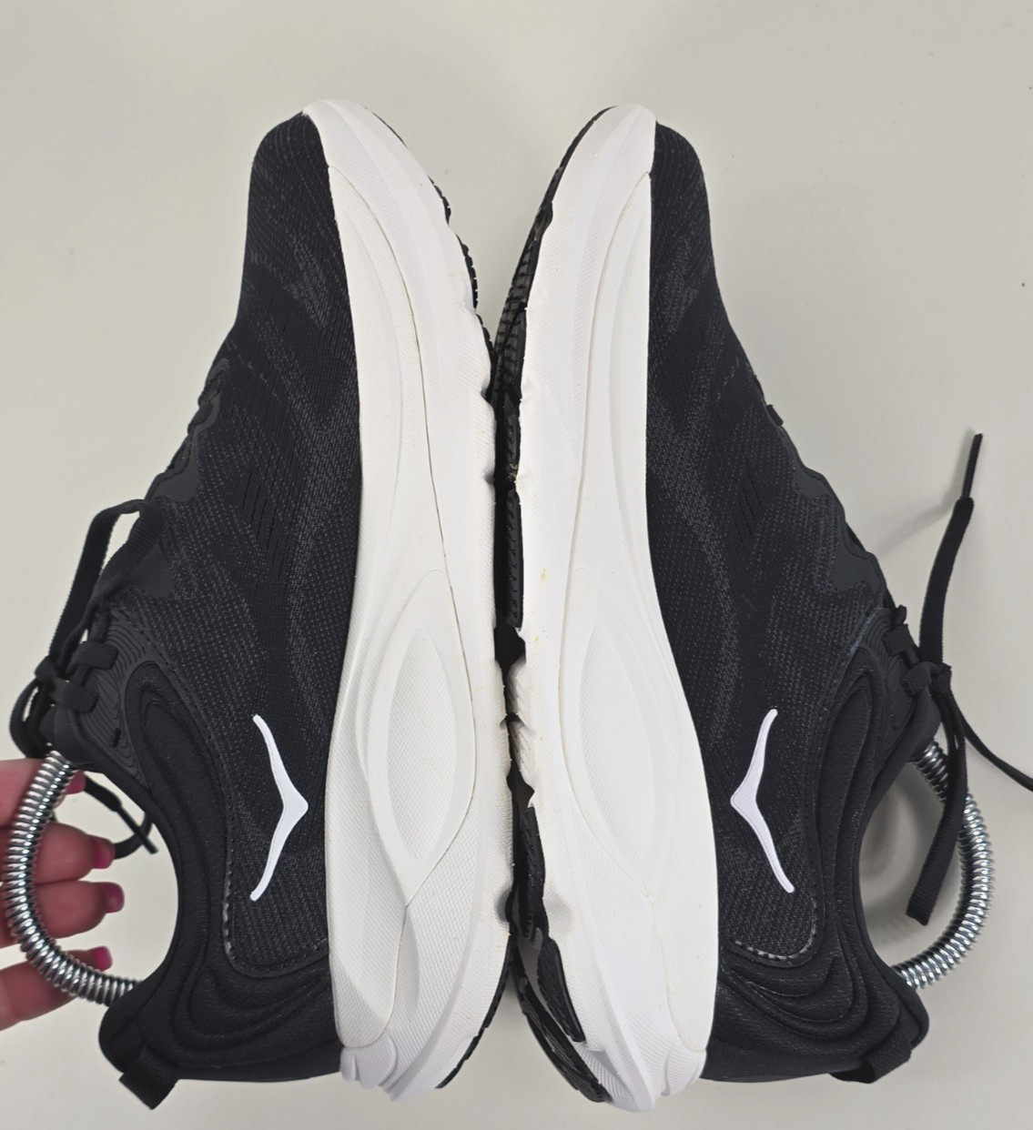 Hoka One One Womens GAVIOTA 6 Black White Running Sneakers Sz 7.5D WIDE