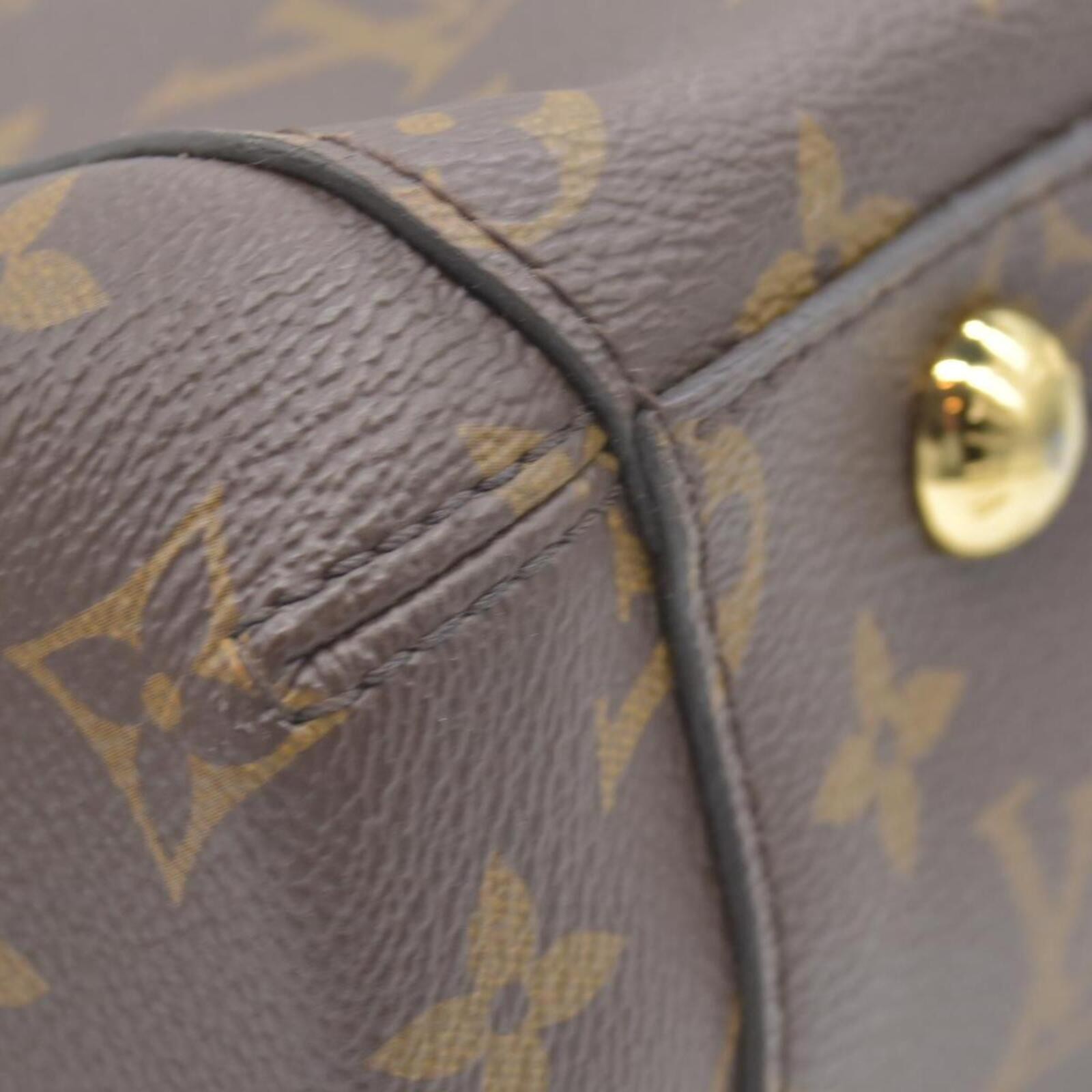 $2750 2017 Louis Vuitton Monogram Montaigne BB CA1147