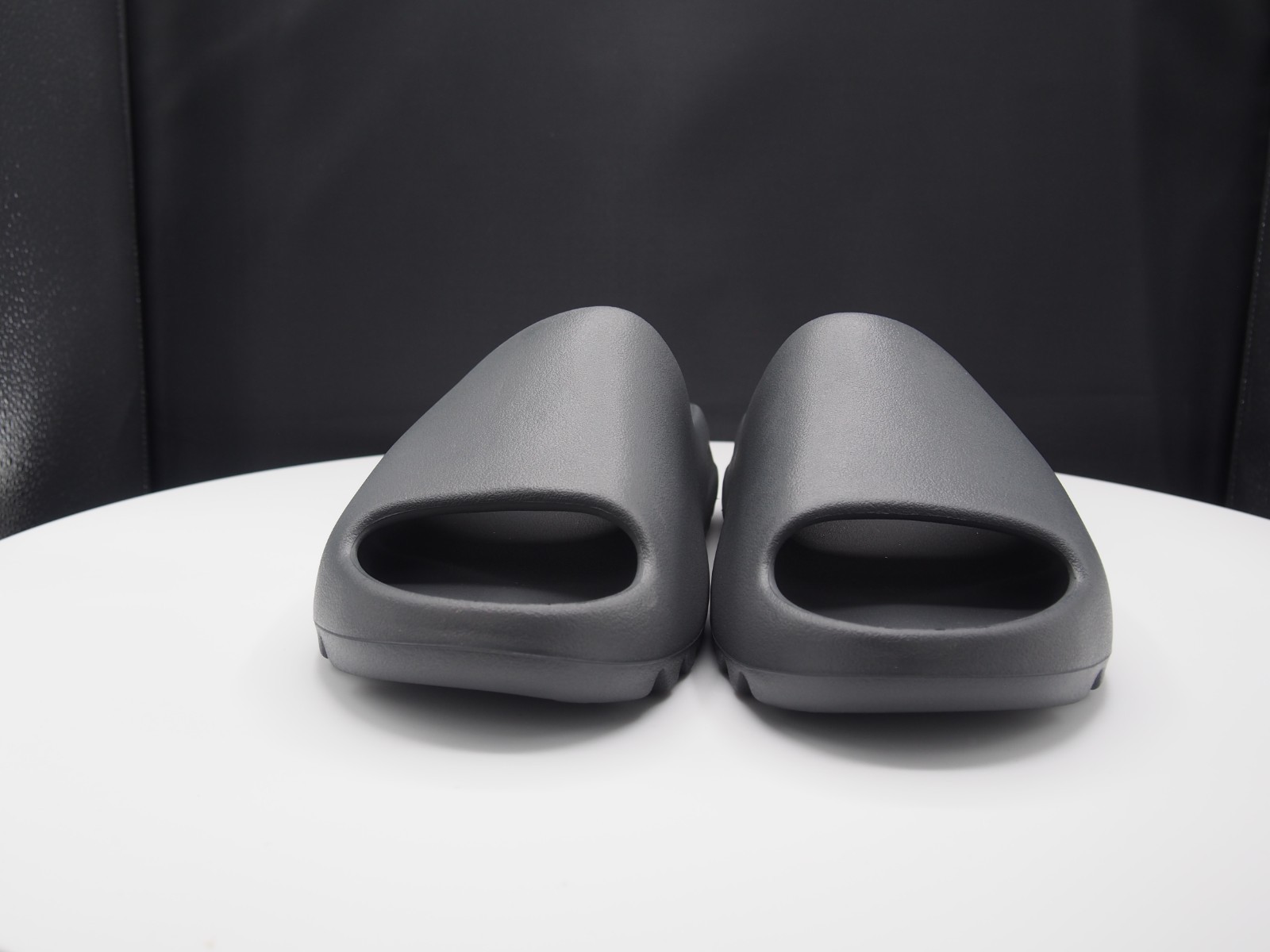 Adidas x YEEZY Slide “Slate Grey” ID2350 Men’s size 9 US