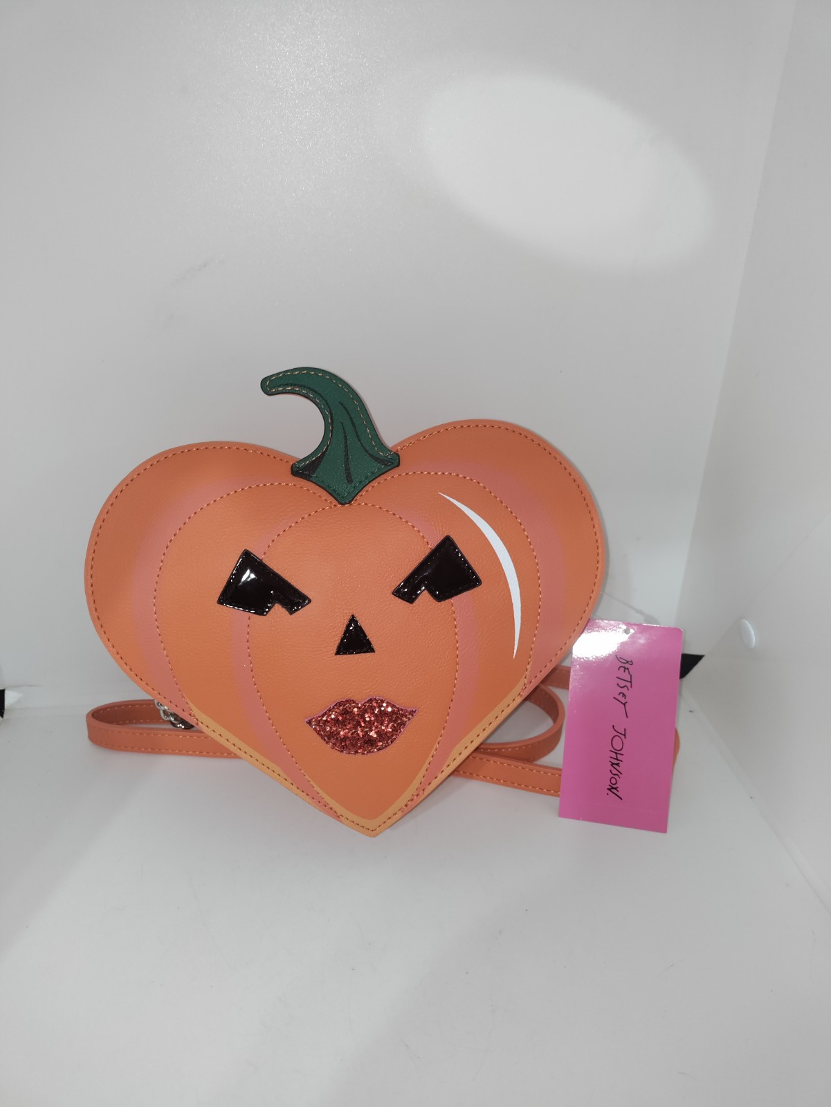 Betsey Johnson Halloween XO GINGER PUMPKIN Heart Kitsch Crossbody Bag Purse NWT