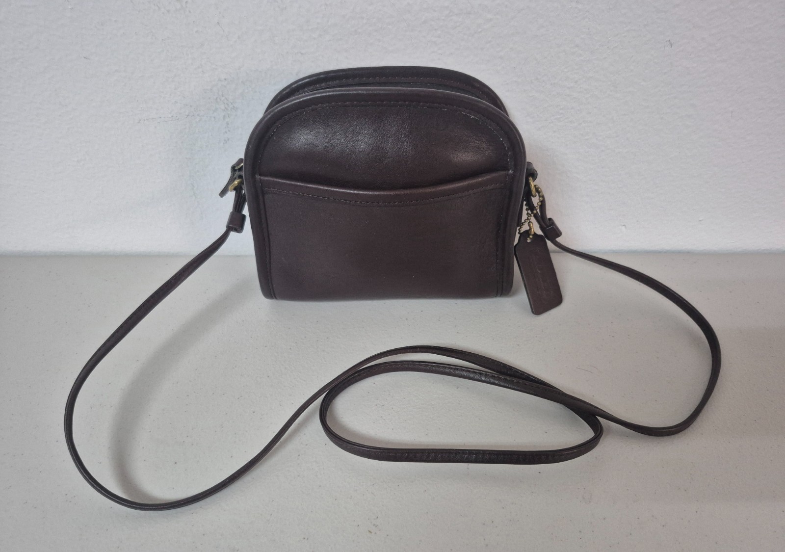 Vintage Coach 9017 Abbie Zip Bag Mahogany Brown Leather USA 1997 Hangtag
