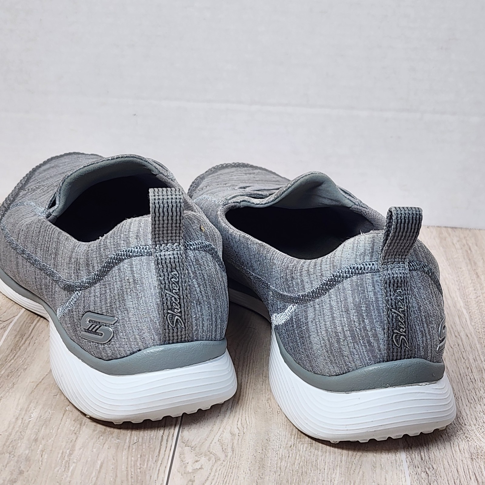 Skechers Microburst 2.0 Slip On Topnotch Womens Size 8 Gray Memory Foam