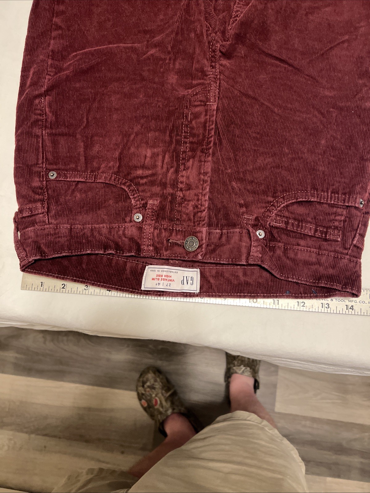 Gap Vintage Slim High Rise Corduroy Pants Size 27/4sBurgundy Maroon Womens