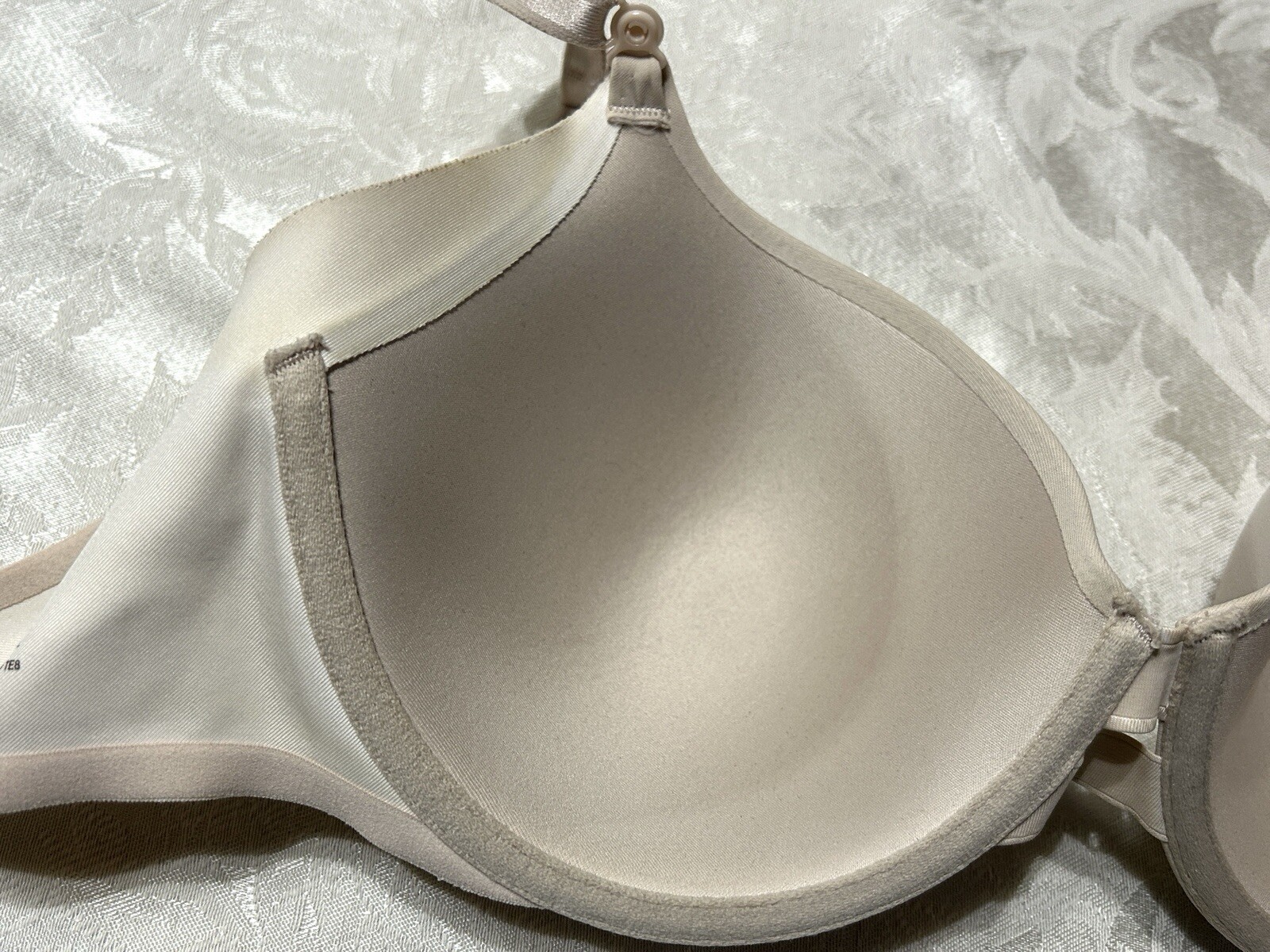 WARNER’S RB5781A No Side Effects Smoothes Underwire 34D Nude Animal Print Bra