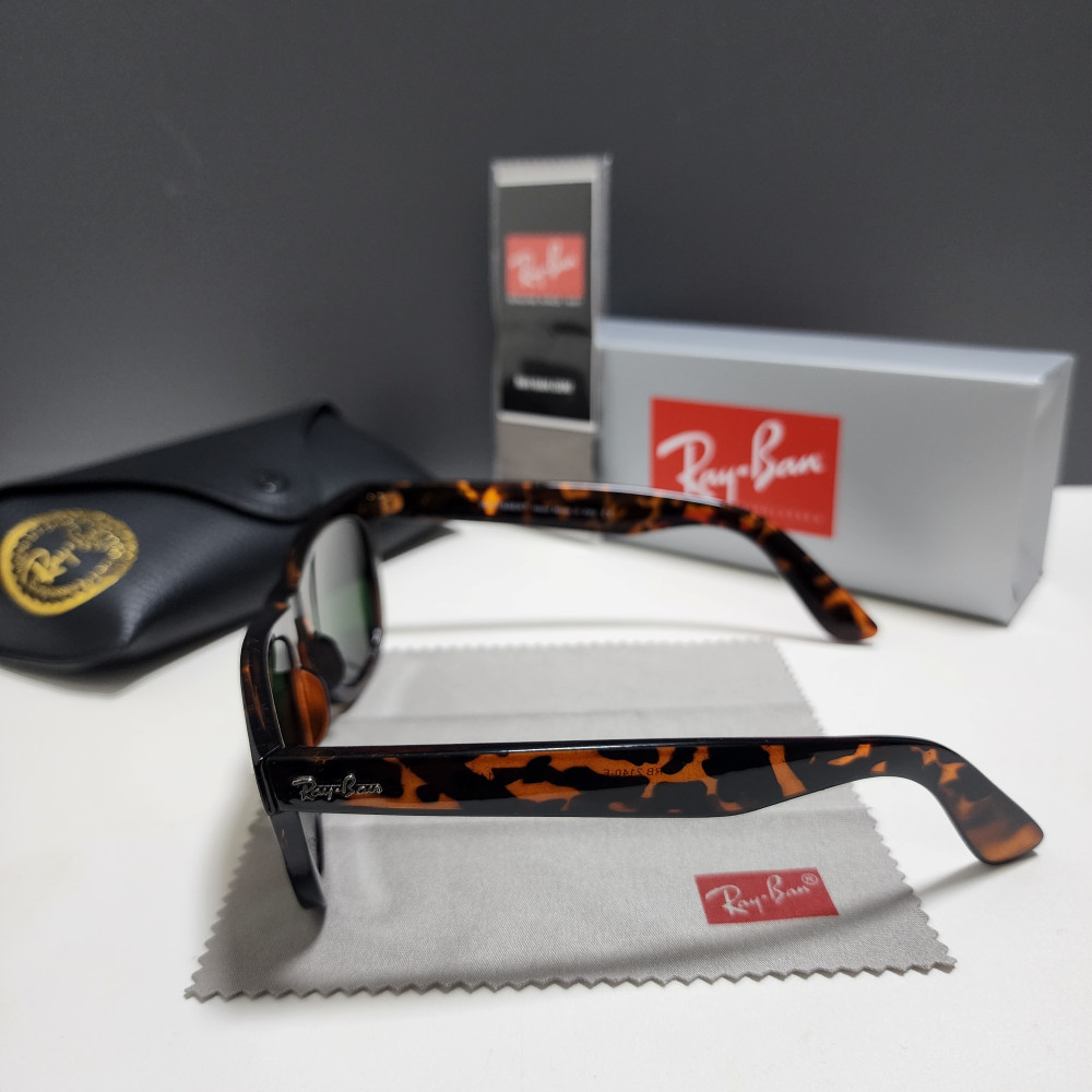 Ray-Ban RB2140-F Wayfarer Sunglasses Tortoise Frame Glass Green Lens 50-22 mm