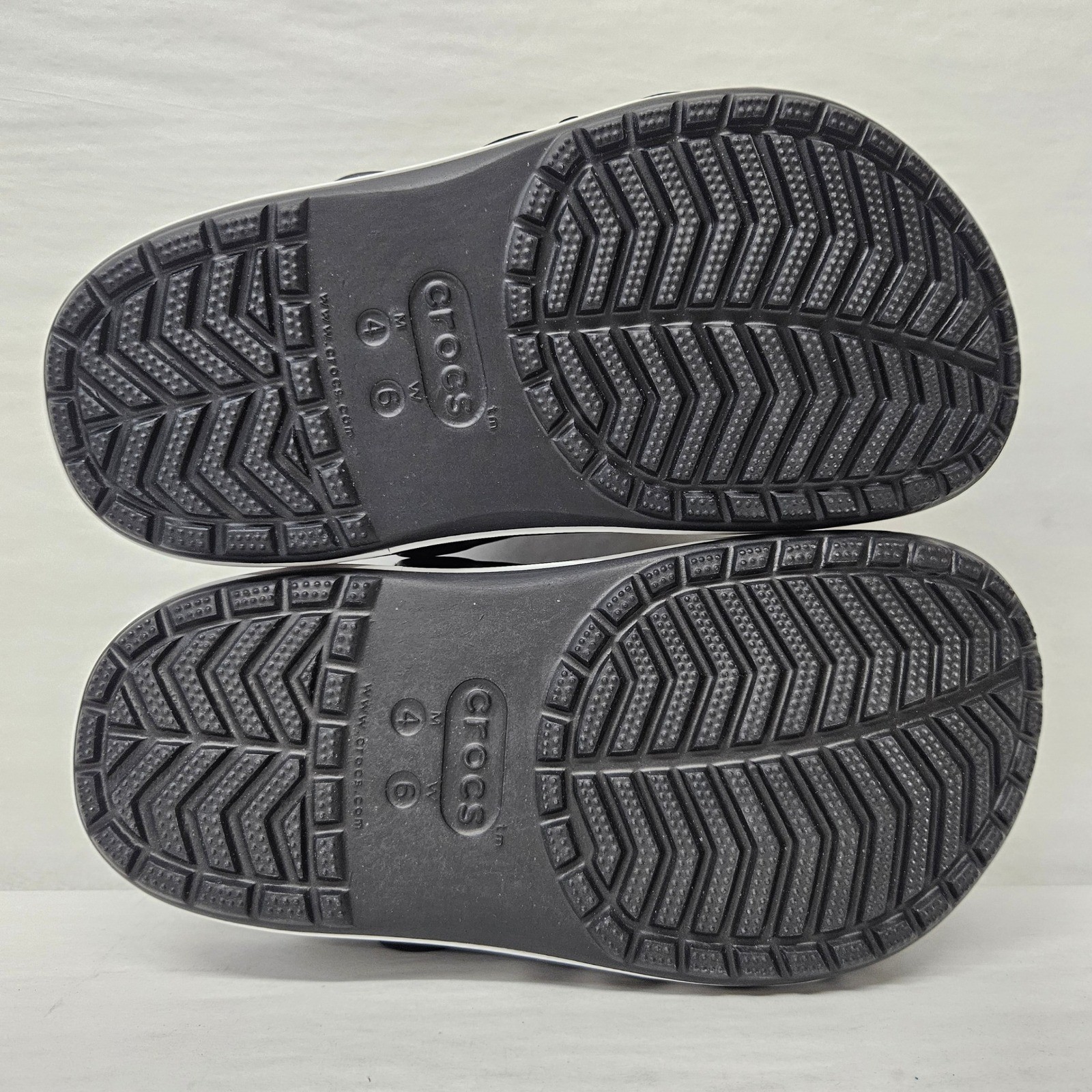 Crocs Bayaband Clogs Slip On Comfort Shoes 205089-066 Black White Women’s Size 6