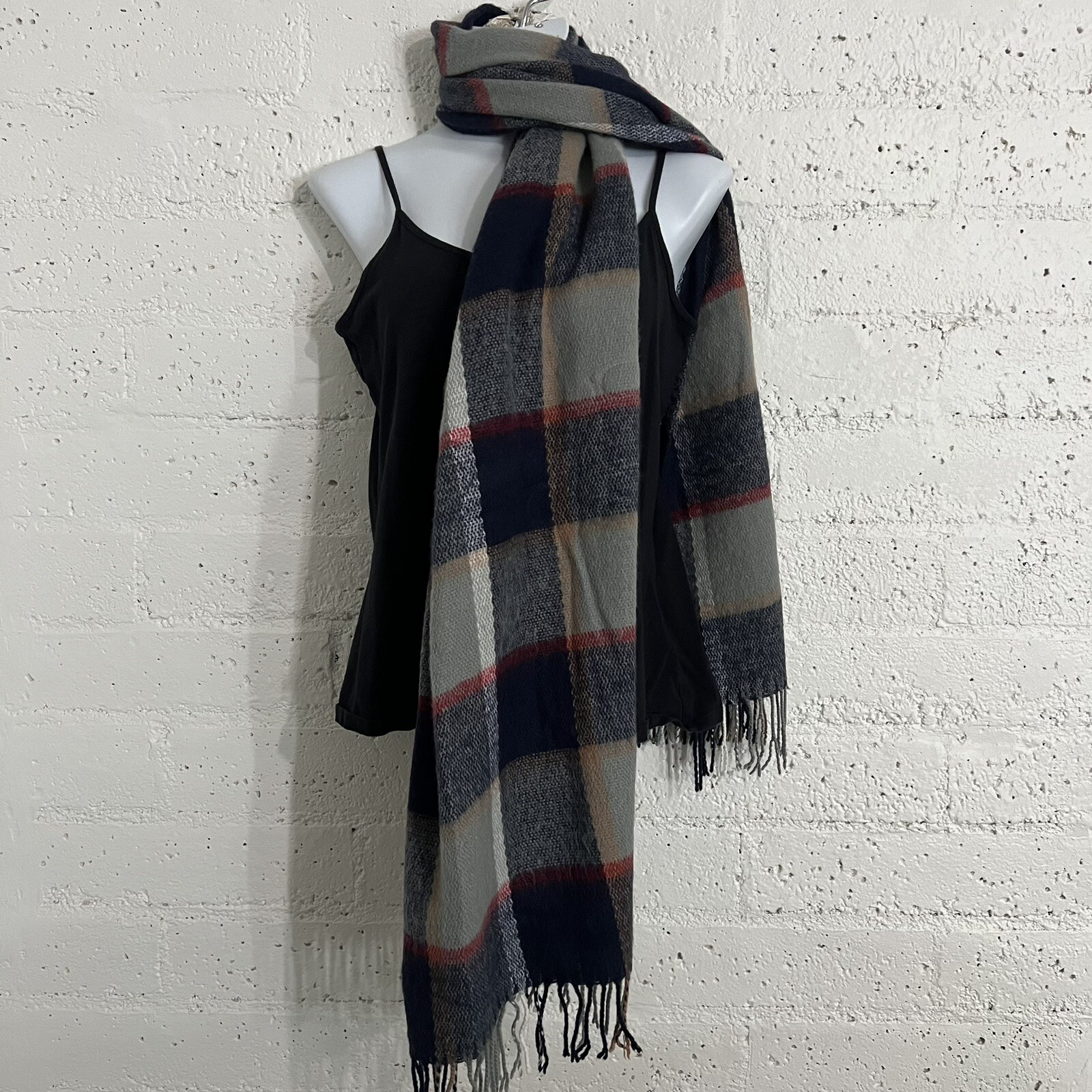 Womens Scarf Black Brown Window Pane Plaid Fringe Soft 24 x 78 inches E10