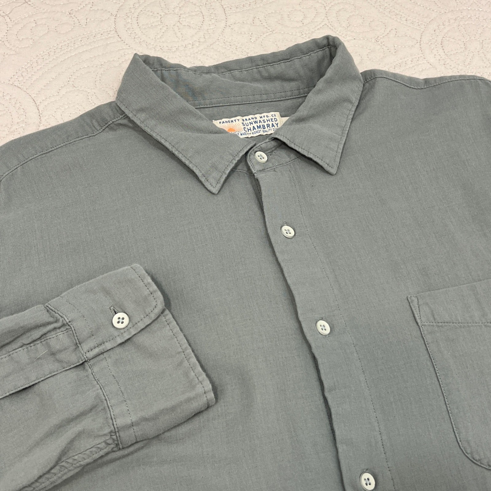 Faherty Sunwashed Chambray Shirt Mens XXL Sage Green Supima Cotton Button Down