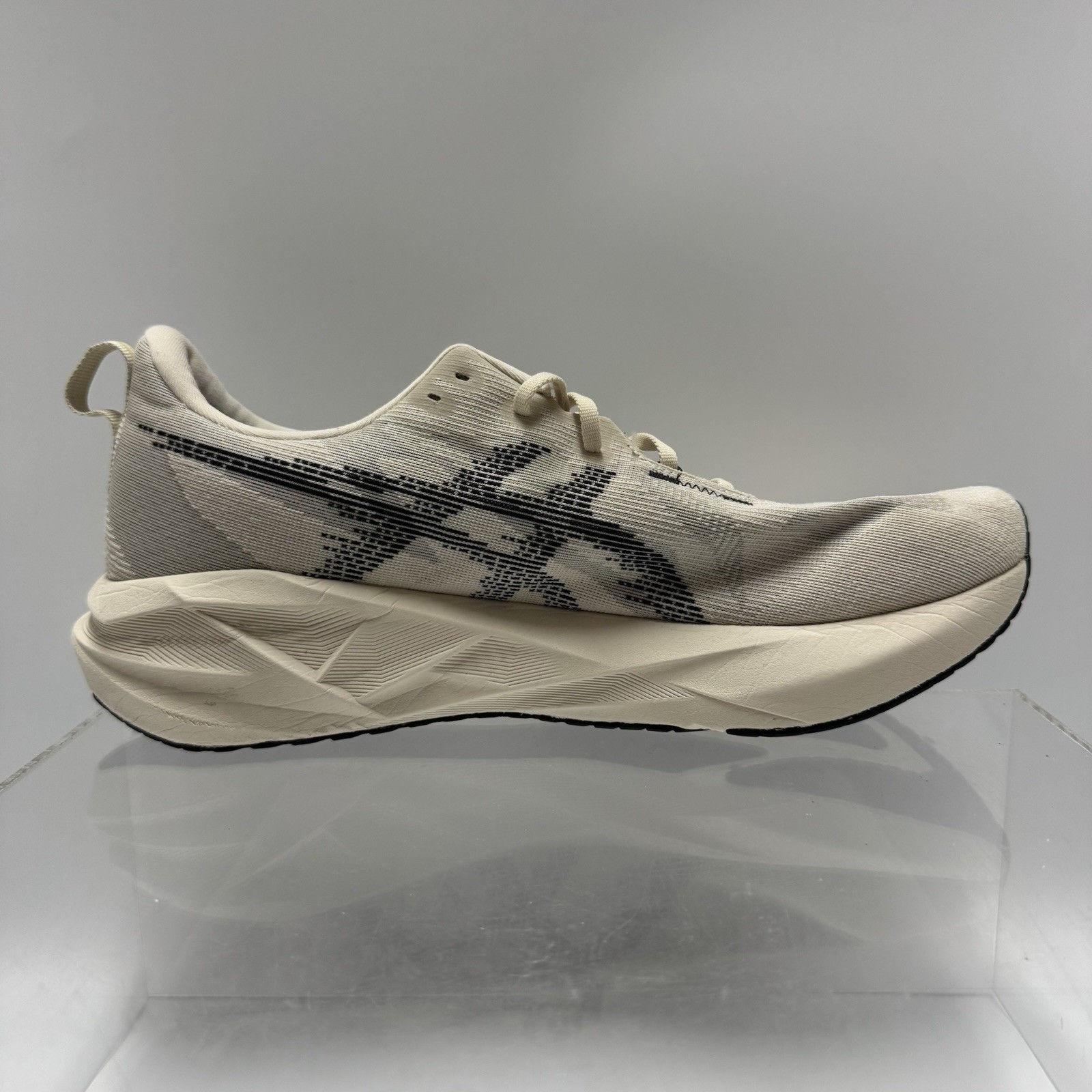 ASICS NOVABLAST 5 1011B974 Oatmeal Black Khaki Beige Running Shoes Men’s Size 13