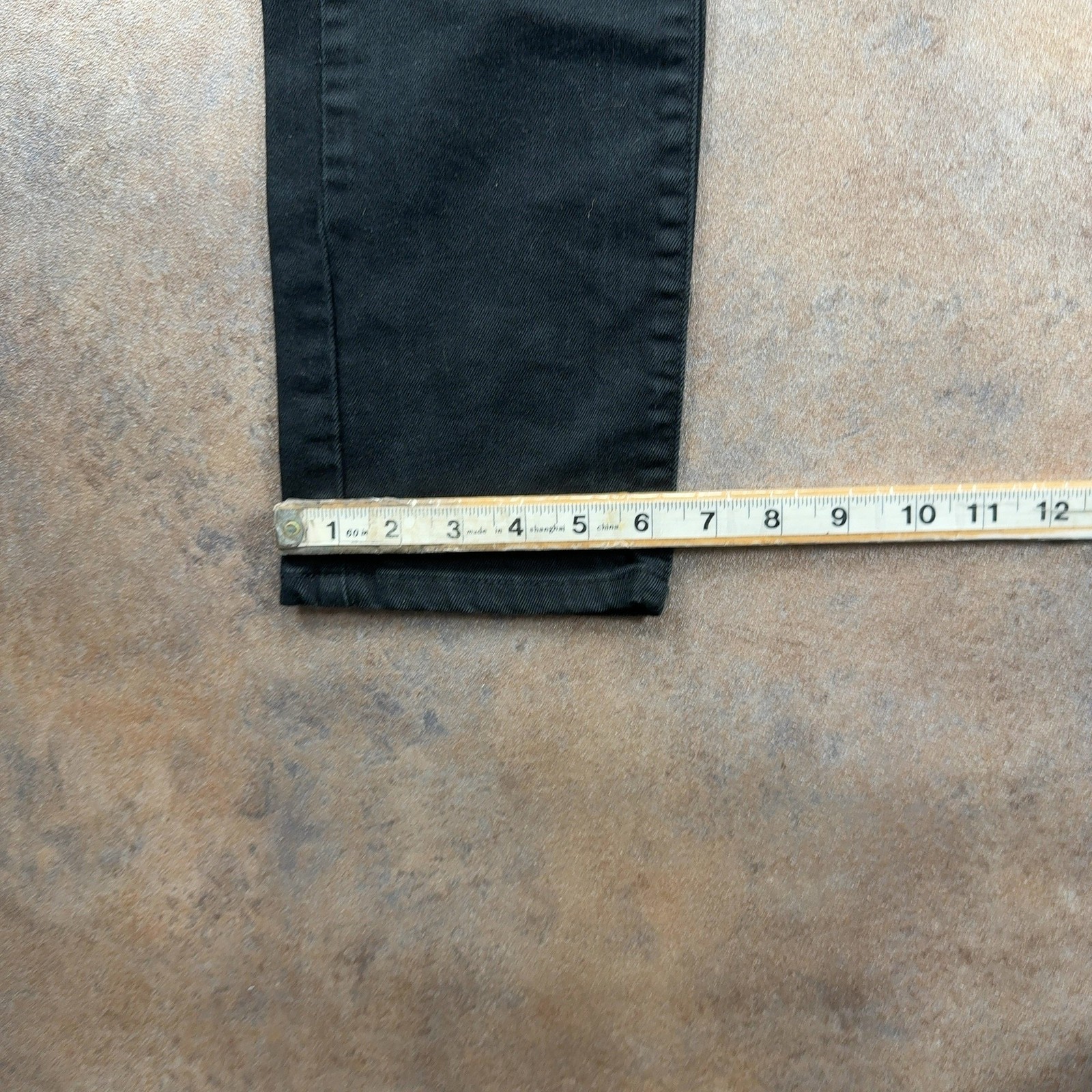 LEVI’S Slight Curve Jeans Black Womens (28 Inch Waist) (31 Inch Leg) Slim Fit