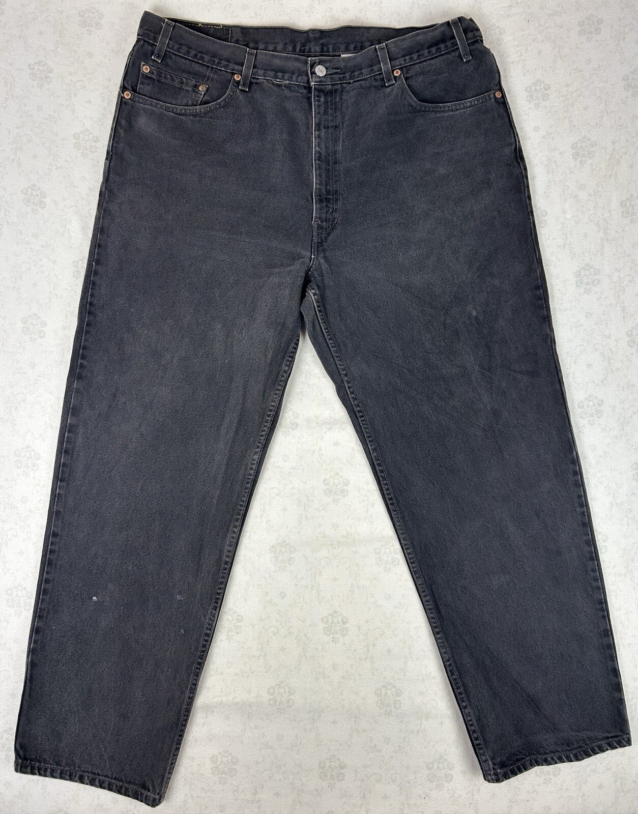 Vintage 90s Levi’s 550 Relaxed Fit Jeans W42L30