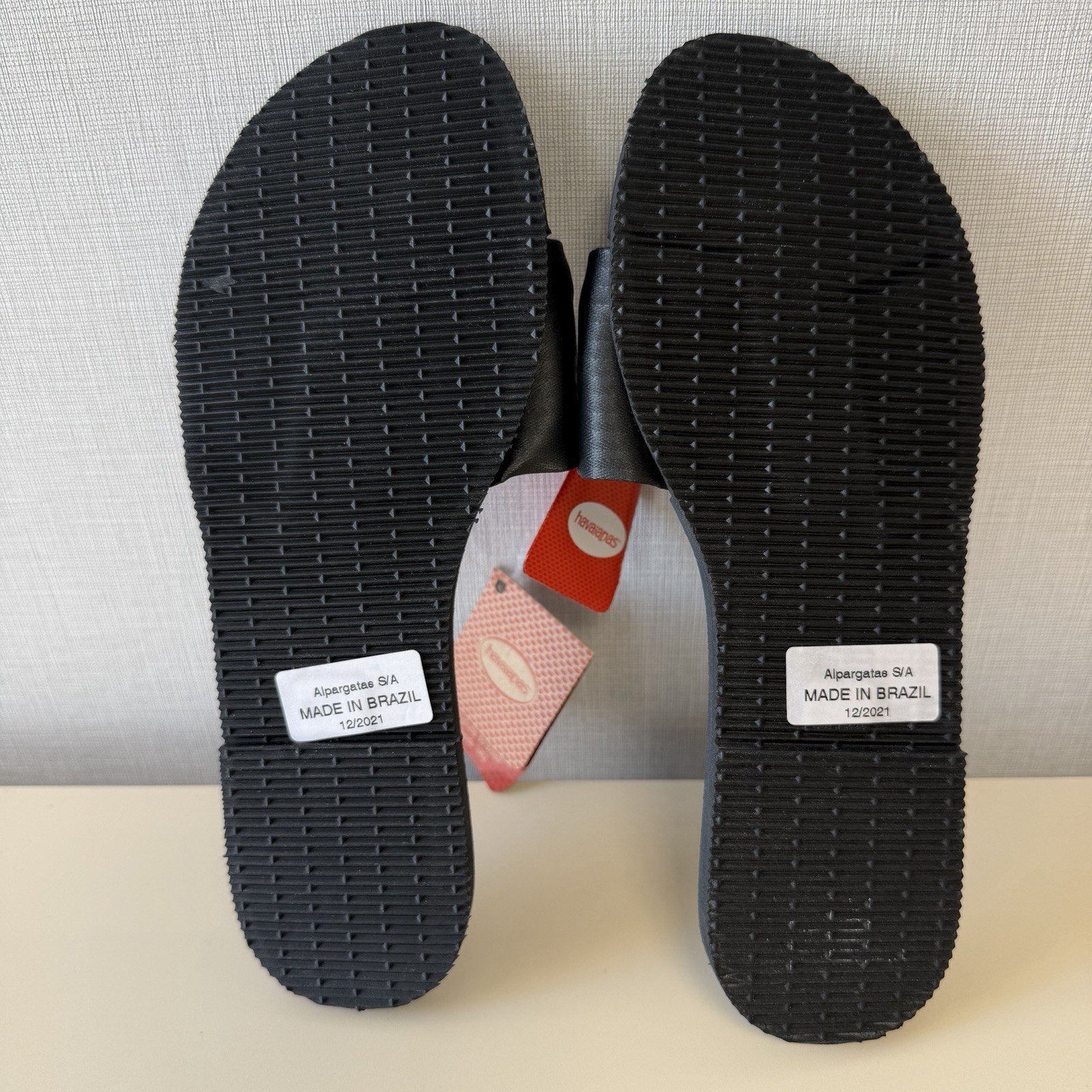 Havaianas Flip Flops Women You ST Tropez Lush Sandals Black Sz 9/10 MSRP $46 NEW