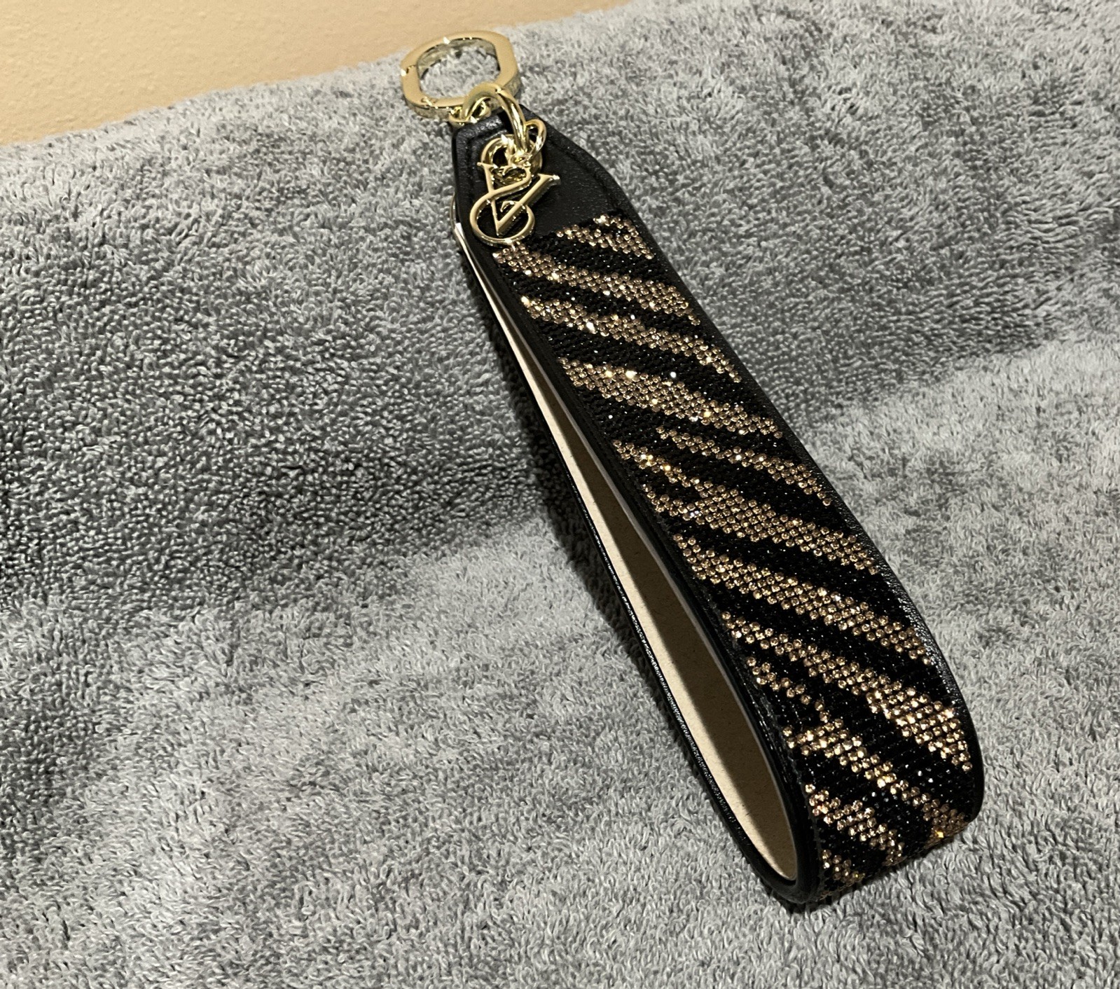 NWT Victoria’s Secret Bling / Rhinestone Black Zebra Wristlet Strap Keychain