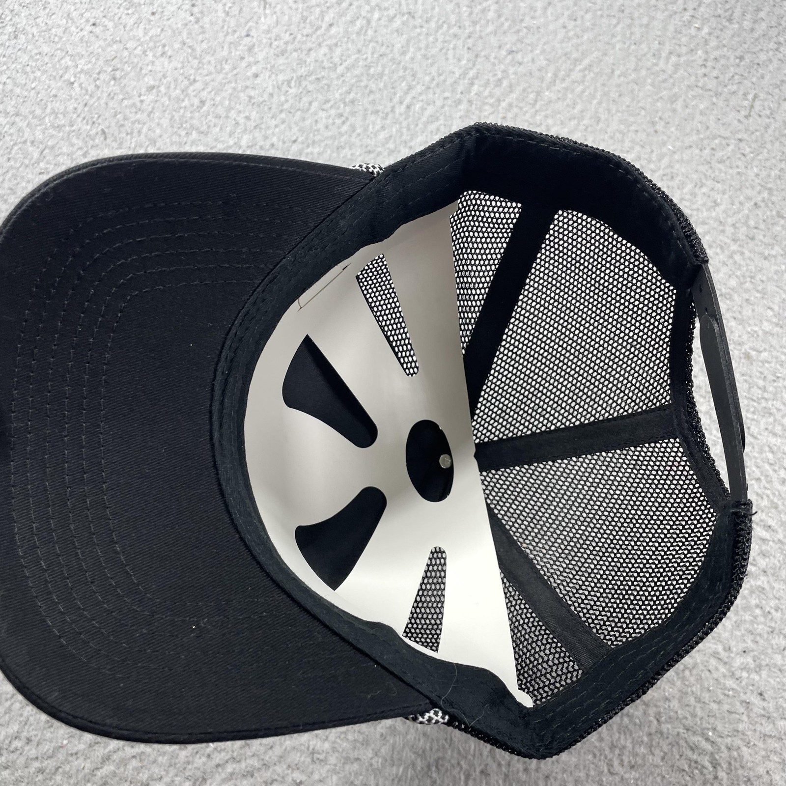 Mountain R Logo Hat Cap Snap Back One Size Mens Black Rope Trucker Mesh Outdoor