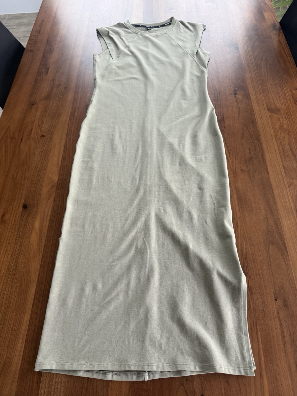 5 Dresses XS: Michael Stars, Public Rec, Modern Citizen, Pact, Fleur Blue