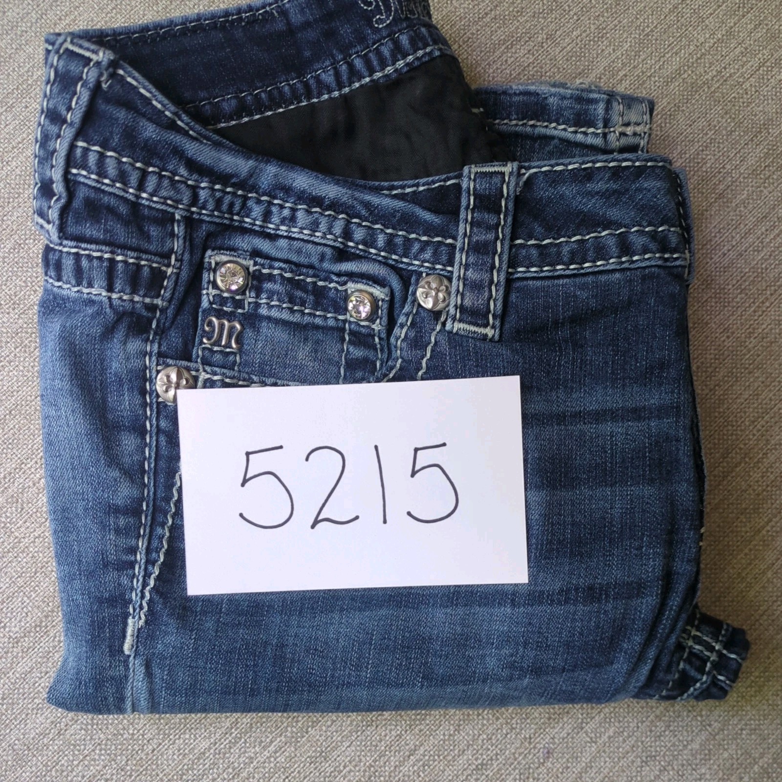 Miss Me Signature Slim Boot Low-Rise Women’s Jeans 29×30 Embellished Rhinestone