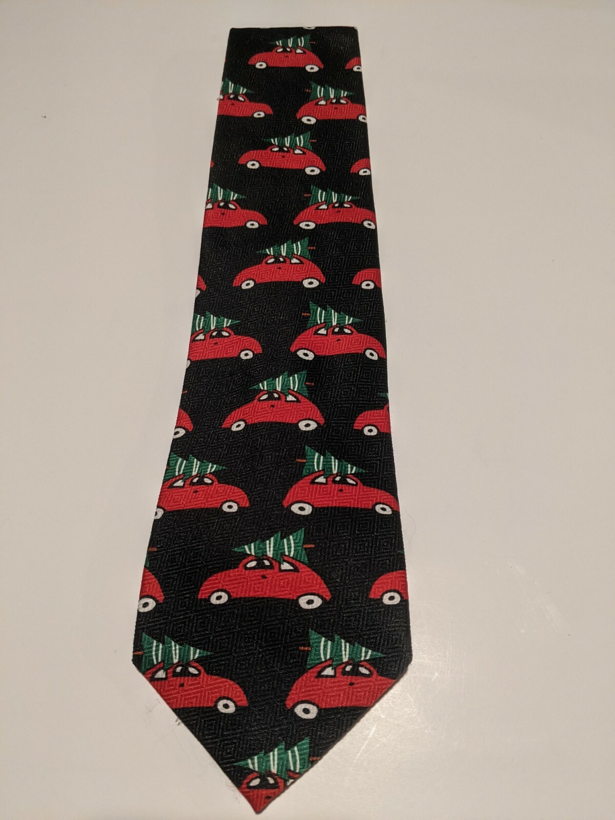 Ties in Disguise 3.5″ Christmas Tree on Car Tie Xmas Black Green Red