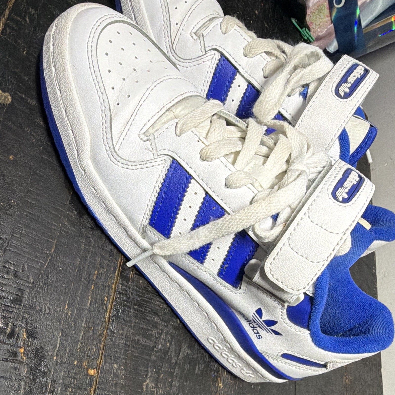 adidas Forum Low White/Royal Blue Men’s Low Top Sneakers Lace Up FY7756