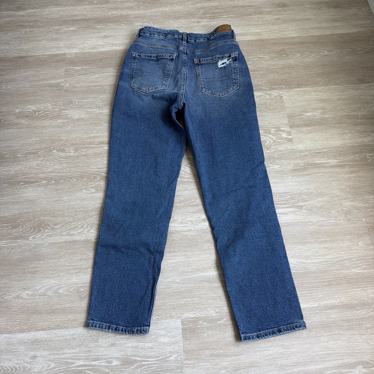 American Eagle Strigid Curvy Mom Jeans Women’s Blue Medium Wash Size 10
