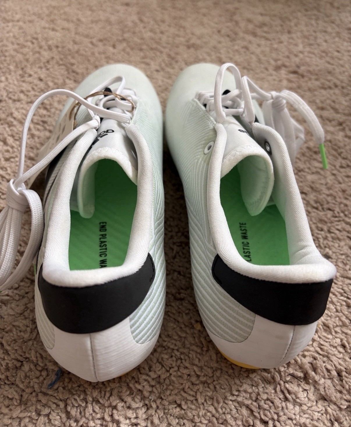 adidas the road black, green,Men’s US 7.5