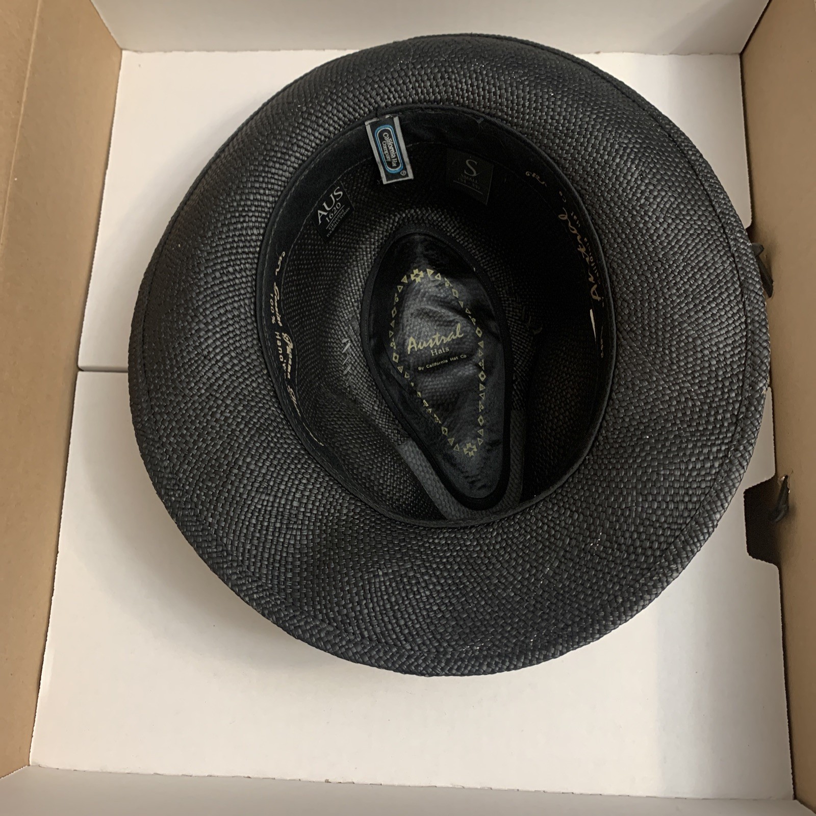 Genuine Panama Hat, 100% Toquilla Straw Handwoven in Ecuador, Fedora Black Small