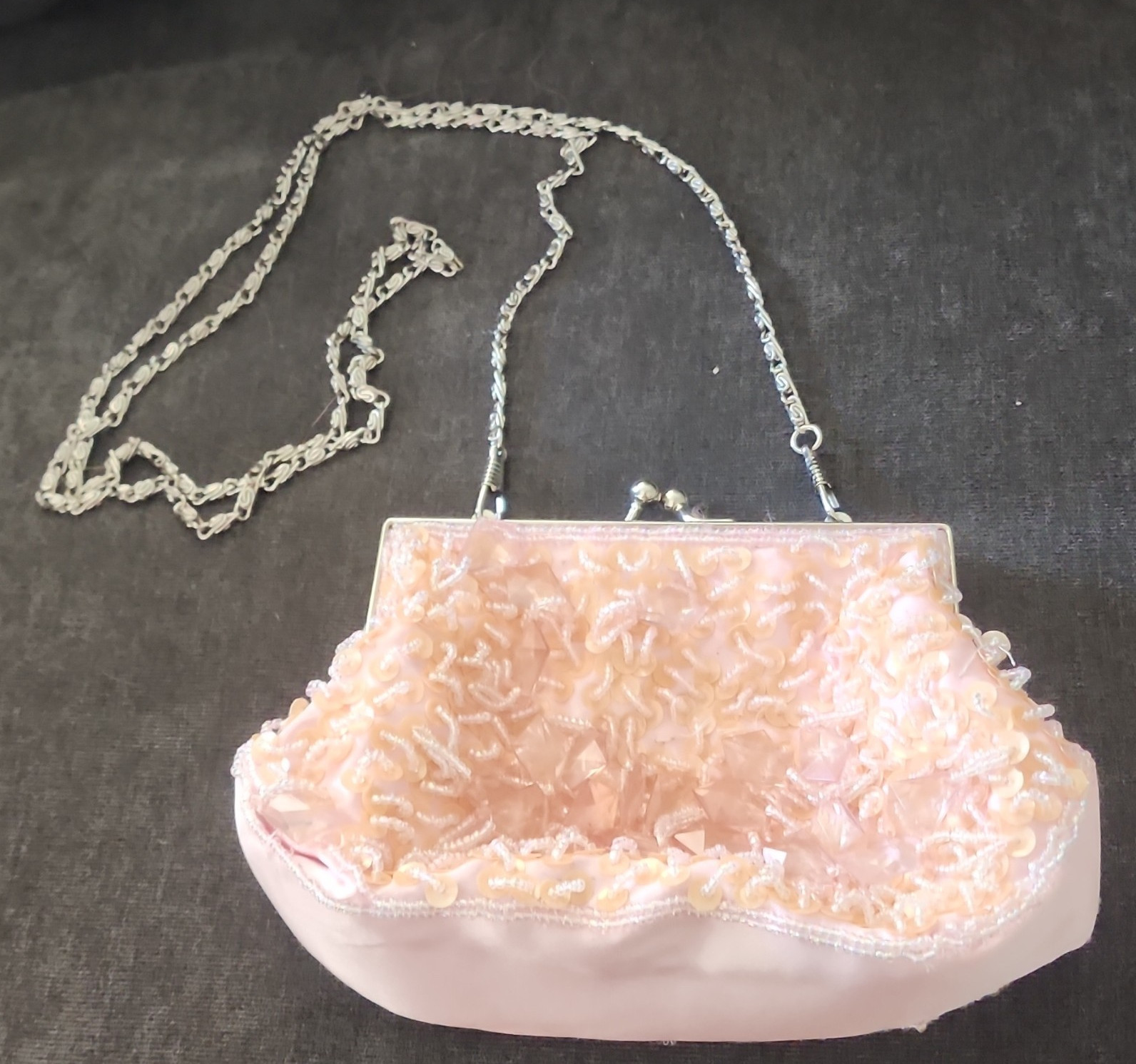 Bijoux Terner Pink Beaded Sequin Kiss Lock Clutch w Silver Chain Strap Small