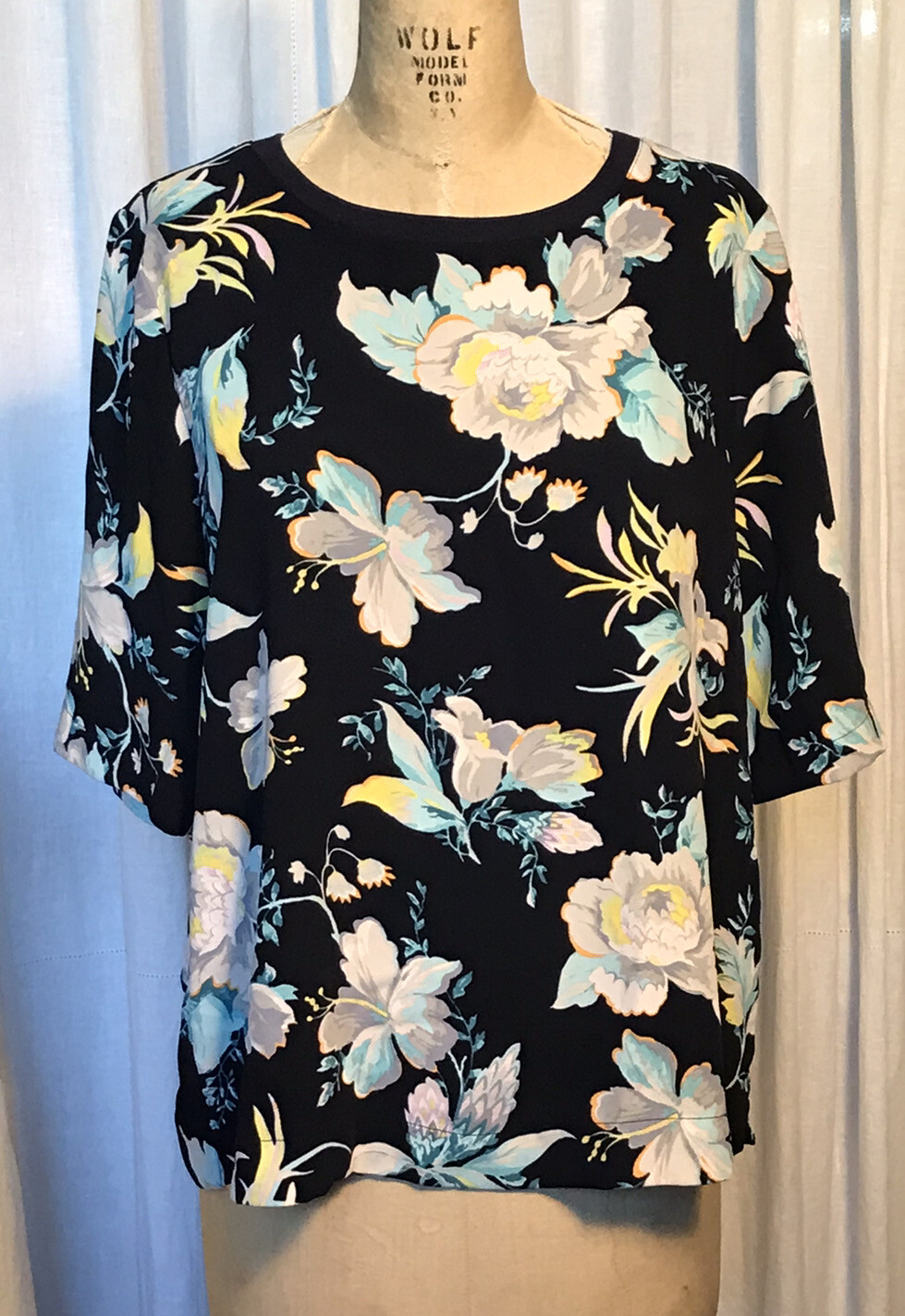 Ann Taylor Floral Blk/Ivory/pink/Blue print S Sleeve Blouse Sz L pre-owned