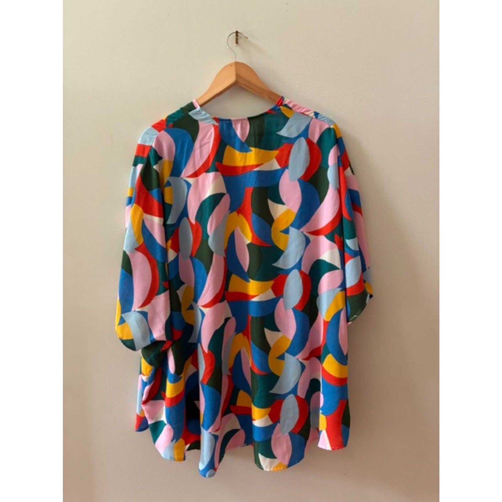 Adrienne Colorful Abstract Kimono Blouse | Size Medium | Flowy Layered Top