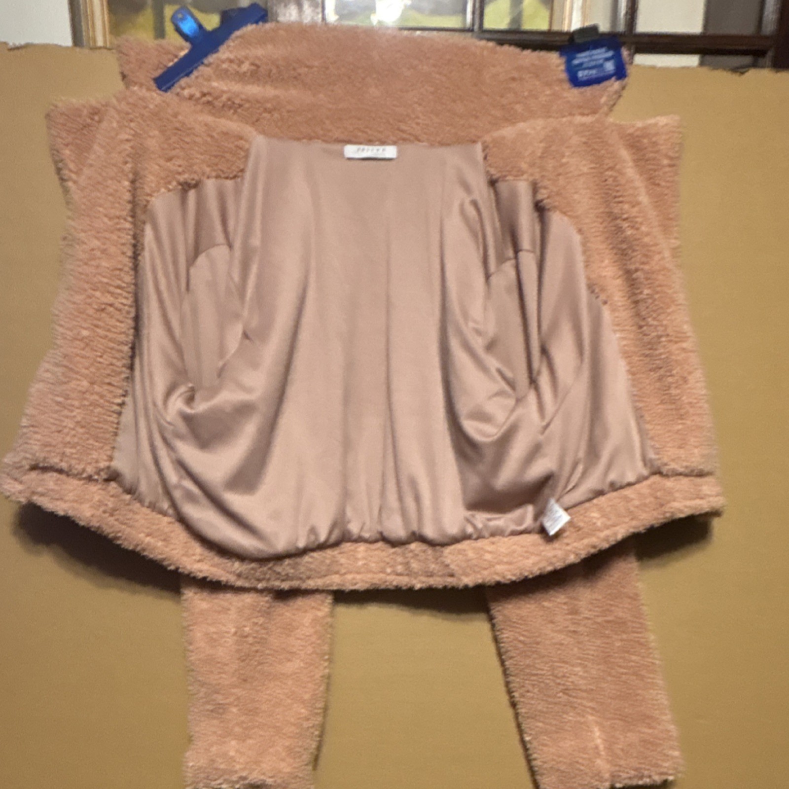 Faux Lux Women’s Beige Button Short Jacket Collared Textured Long Sleeve M