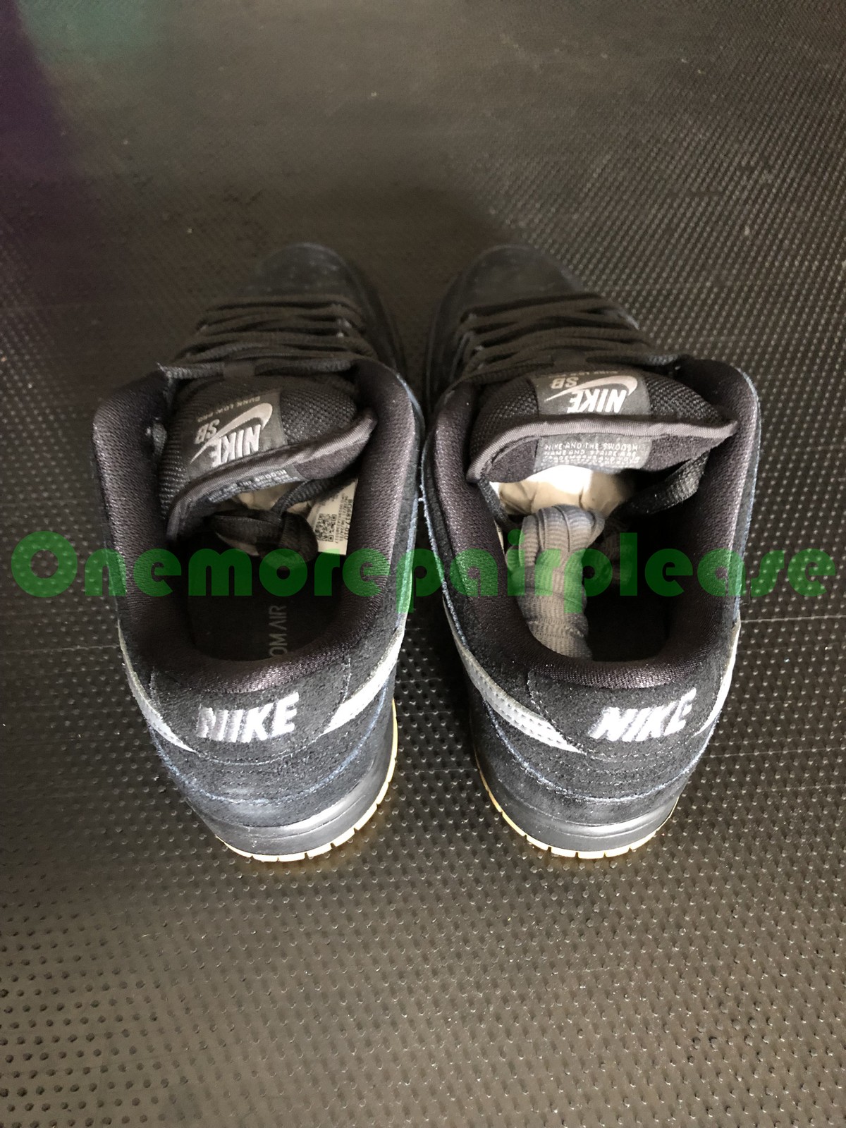 Nike SB Dunk Low Pro BQ6817-010 Black Cool Grey-Black-Black Size 8