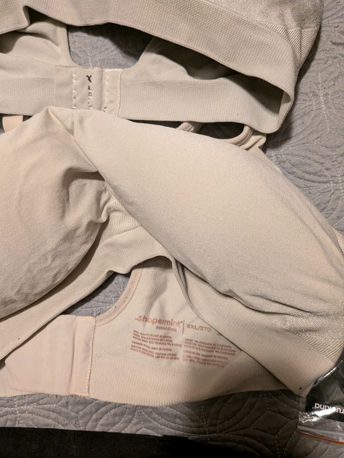 Truekind Bras, Size 2XL, Nude And Black Lot Of 6