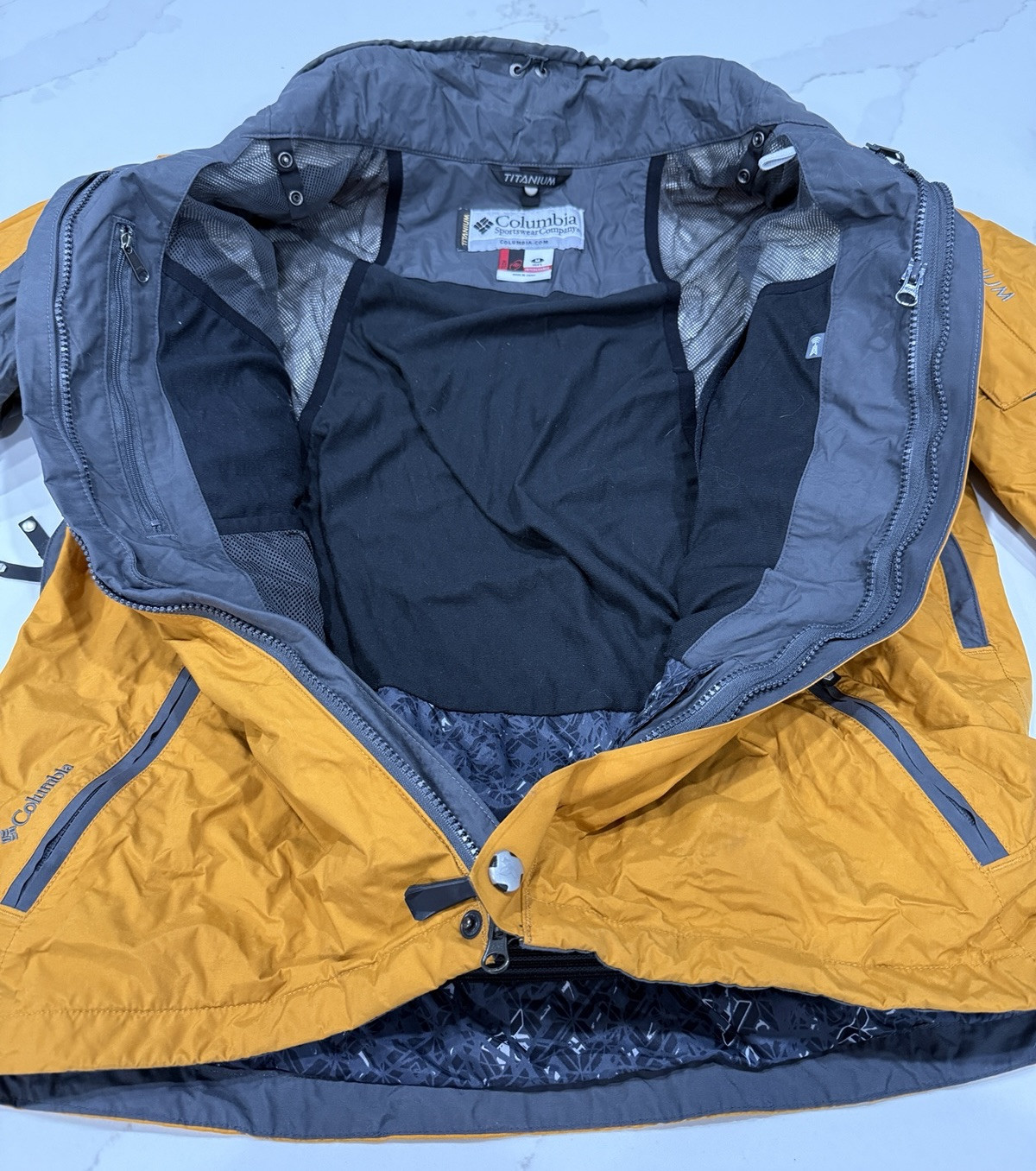 Columbia Titanium Omni Tech Ski Jacket Mens Medium **Missing Liner** Pockets