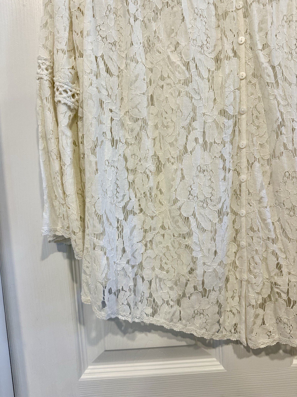 KAREN KANE Seascape Multi-lace Sheer Top Ivory Color Vneck Buttons Sz L $118 NWT