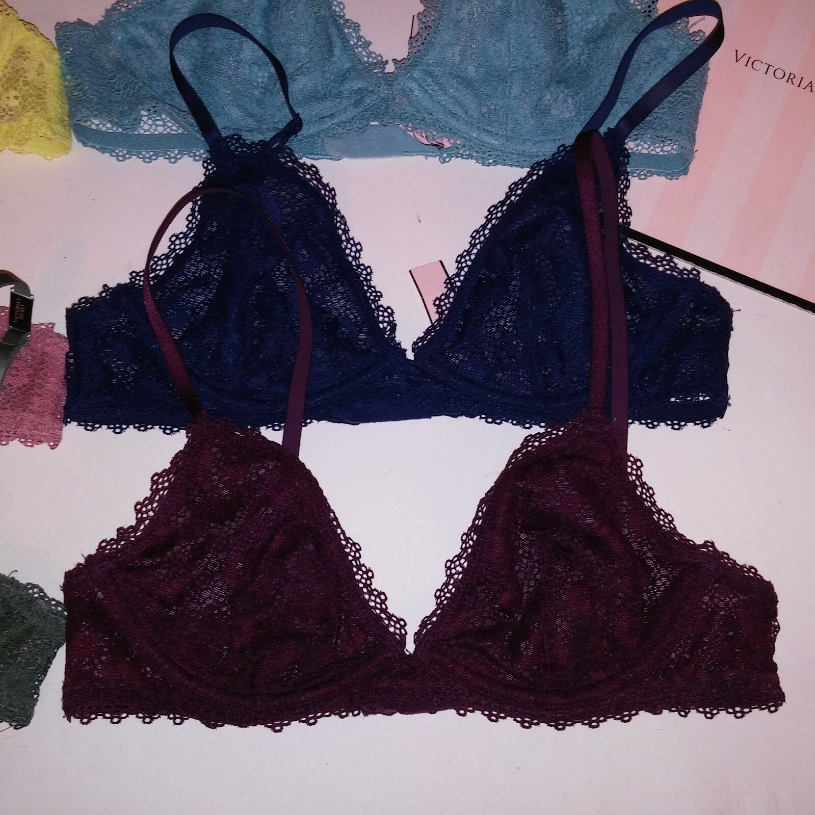 Victoria Secret Bralette Bra Daisy Lace Underwire Adjustable Straps Unlined