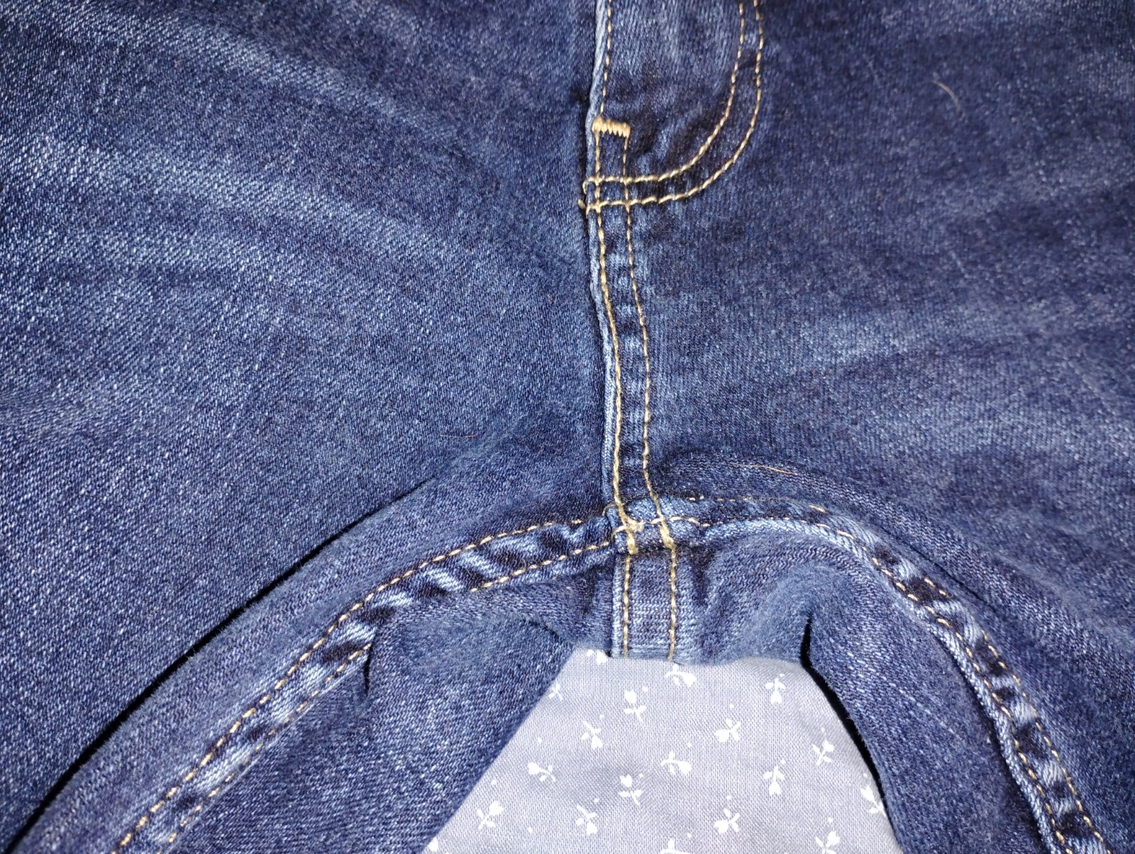 Hollister Men’s size 30 x 30 Epic Flex skinny jeans