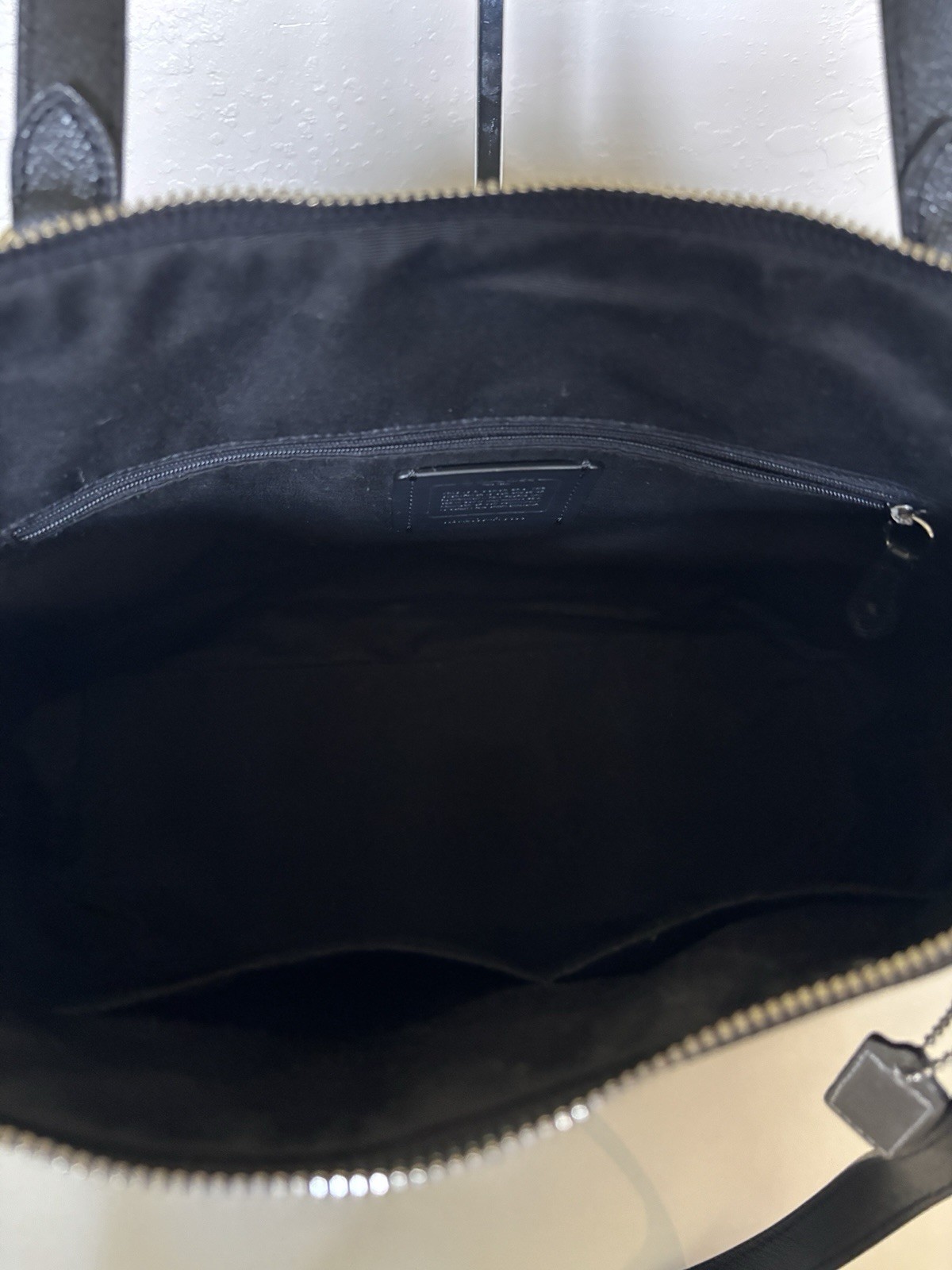 Coach Gallery Zip City Tote Bag Leather F79608 Black Silver