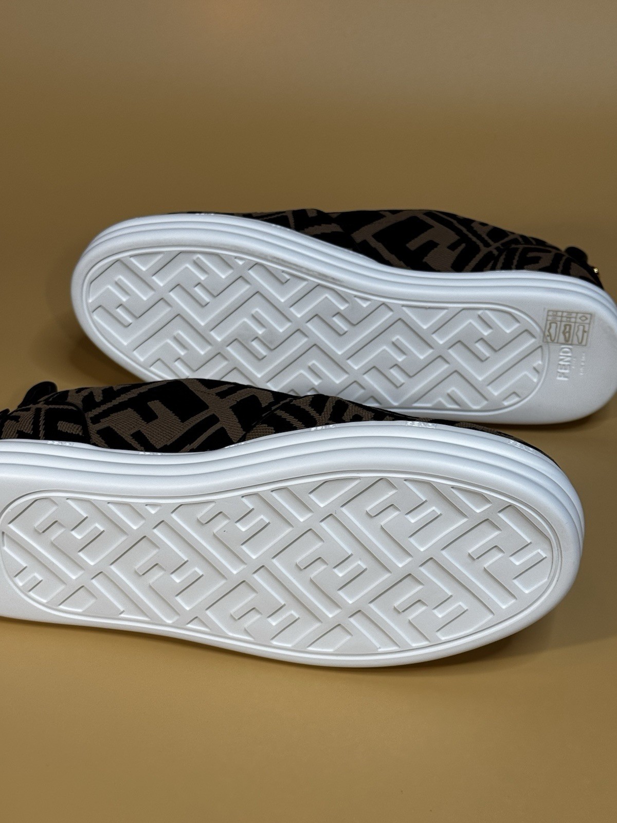 Fendi FF Vertigo Slip On Sneakers Tabacco Nero Brown Black EU 40 US 7 Men’s New
