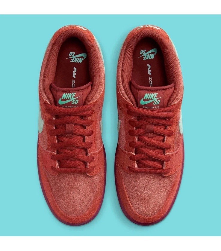 Nike SB Dunk Low ‘Mystic Red’ Emerald Rise DV5429-601 Men’s 6.5 Women’s 8