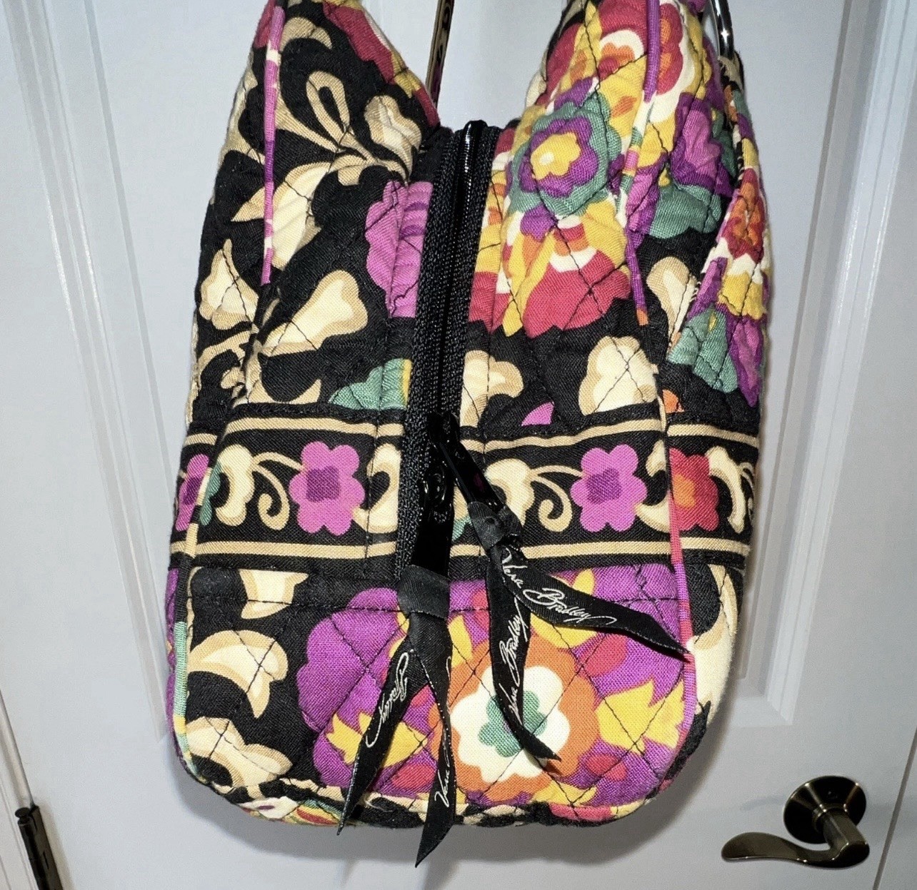 Vera Bradley Large Floral Shoulder Bag Black Multicolor Lined Inner Pockets Zip