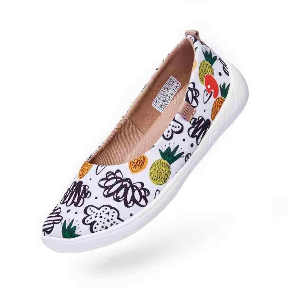 Women Size 5-12 NWT UIN Slip On Shoes Canvas Comfortable “Sweet Pineapple”