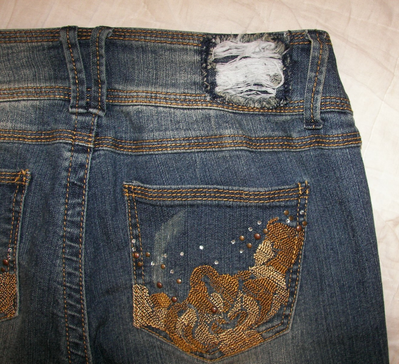 Almost Famous Distressed Destroyed Stretch Jeans – Jrs. 11