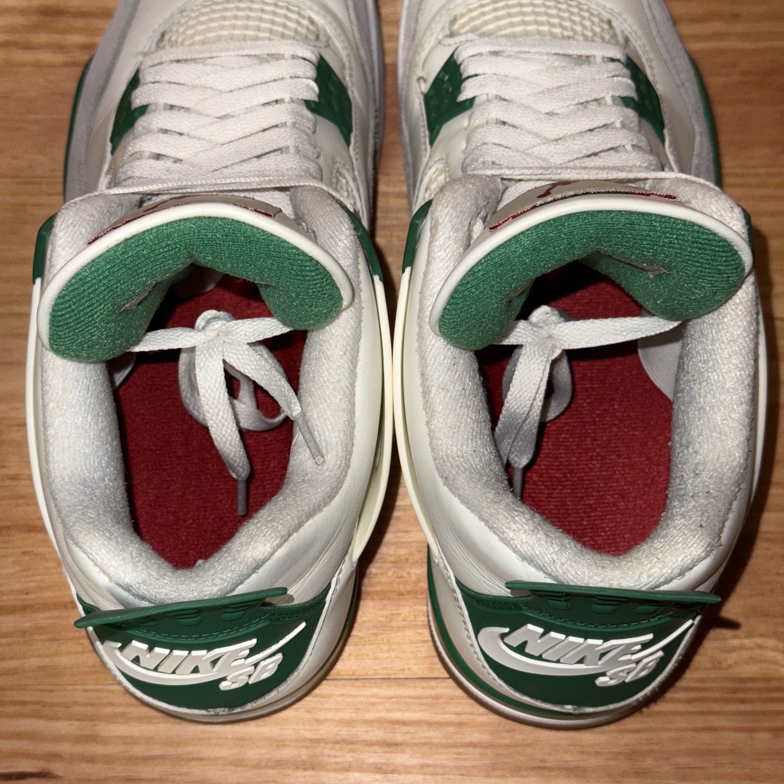 Size 11M/12.5W – Jordan 4 Retro SB Pine Green DR5415-103 Pre-Owned