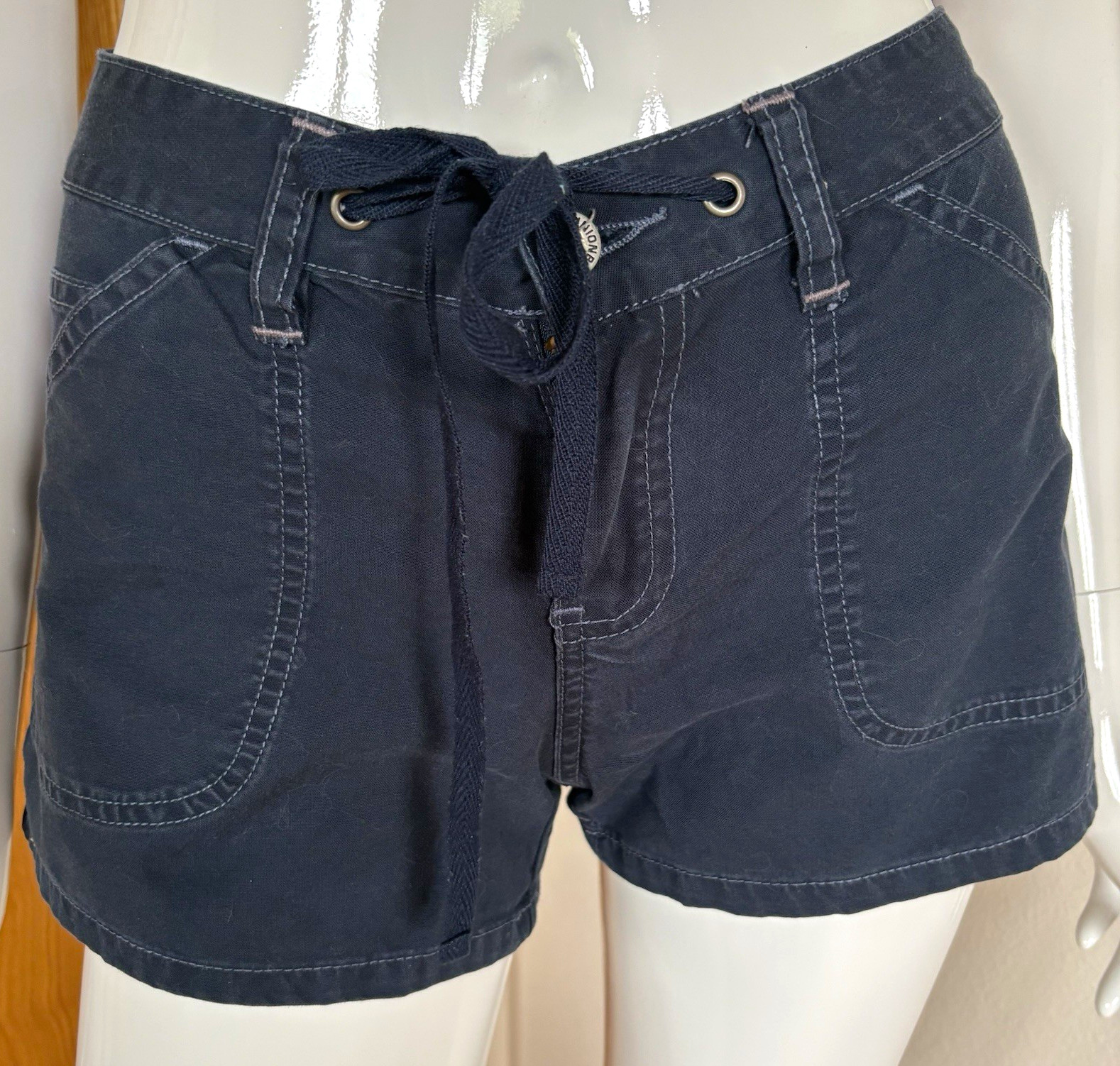 UNIONBAY Women’s Navy Cotton Canvas Utility Drawstring Shorts Pockets Mid Rise