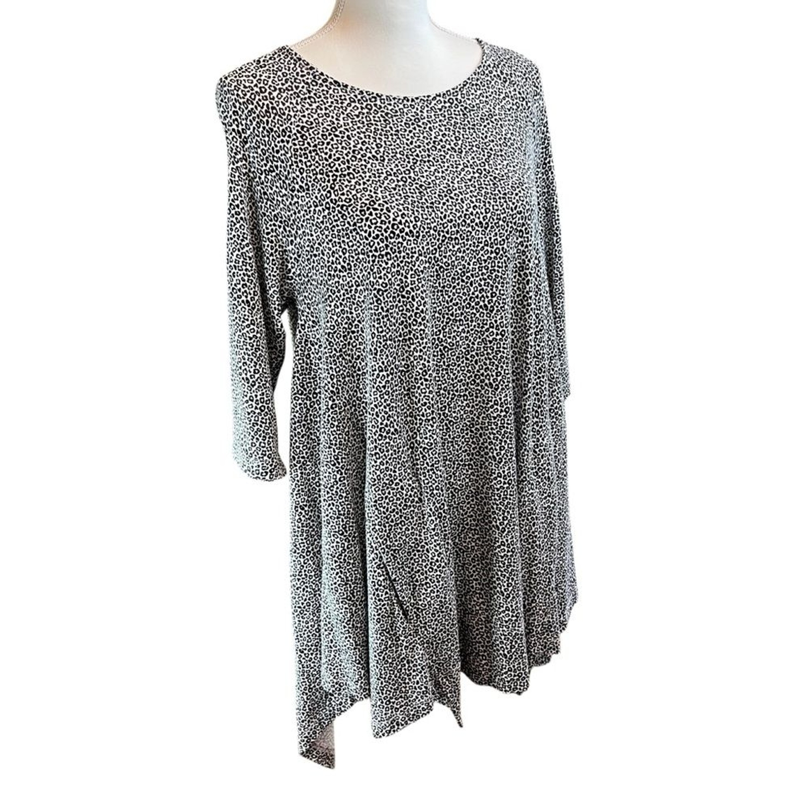 ALEMBIKA Leopard Print Knit Top Tunic Sz Small Long Sleeve Lagenlook Loose Fit